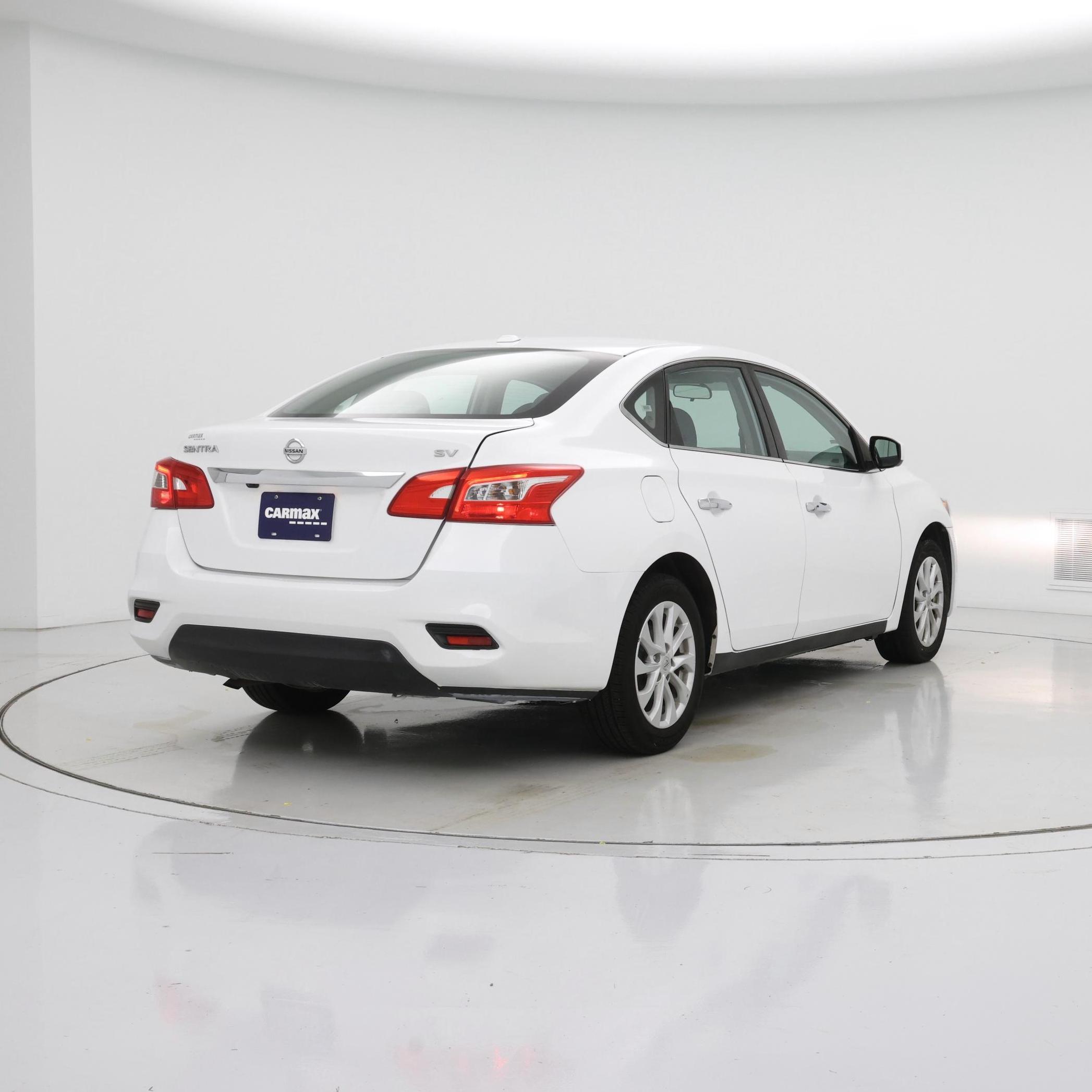 Thumbnail: 2019 Nissan Sentra - 8