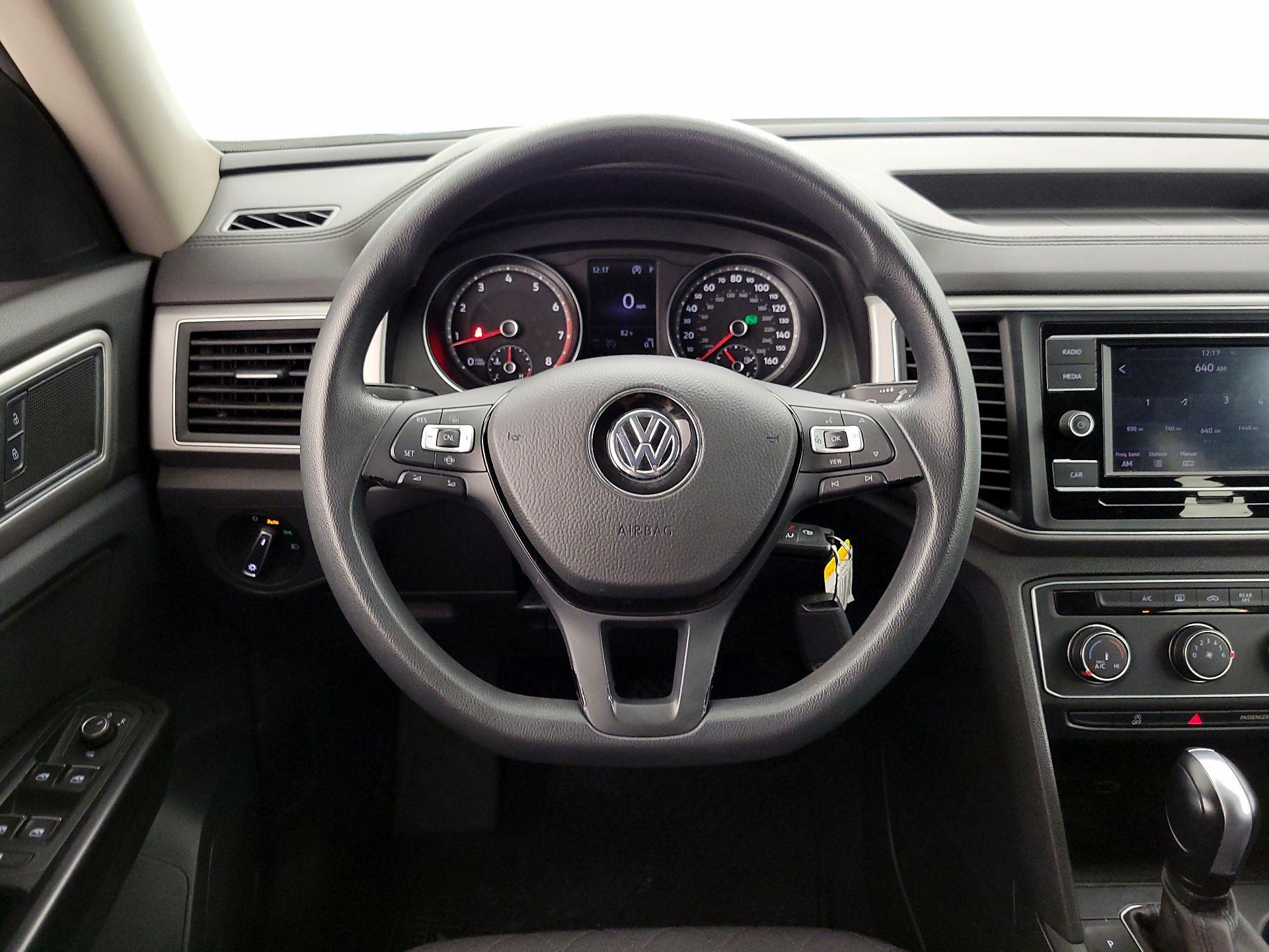 Thumbnail: 2019 Volkswagen Atlas - 10