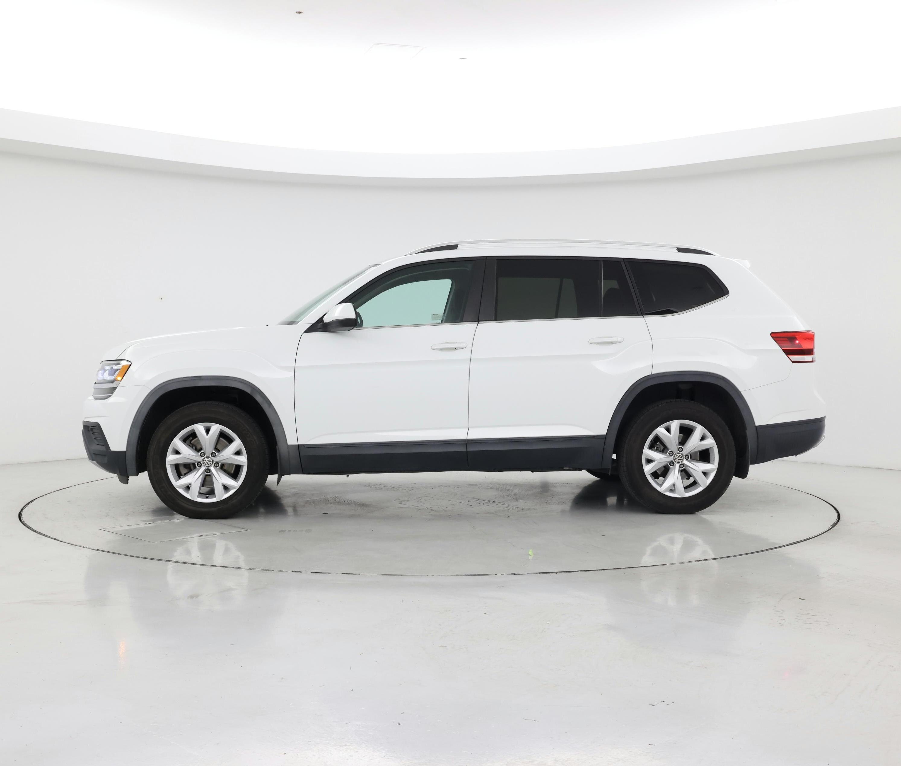 Thumbnail: 2019 Volkswagen Atlas - 3
