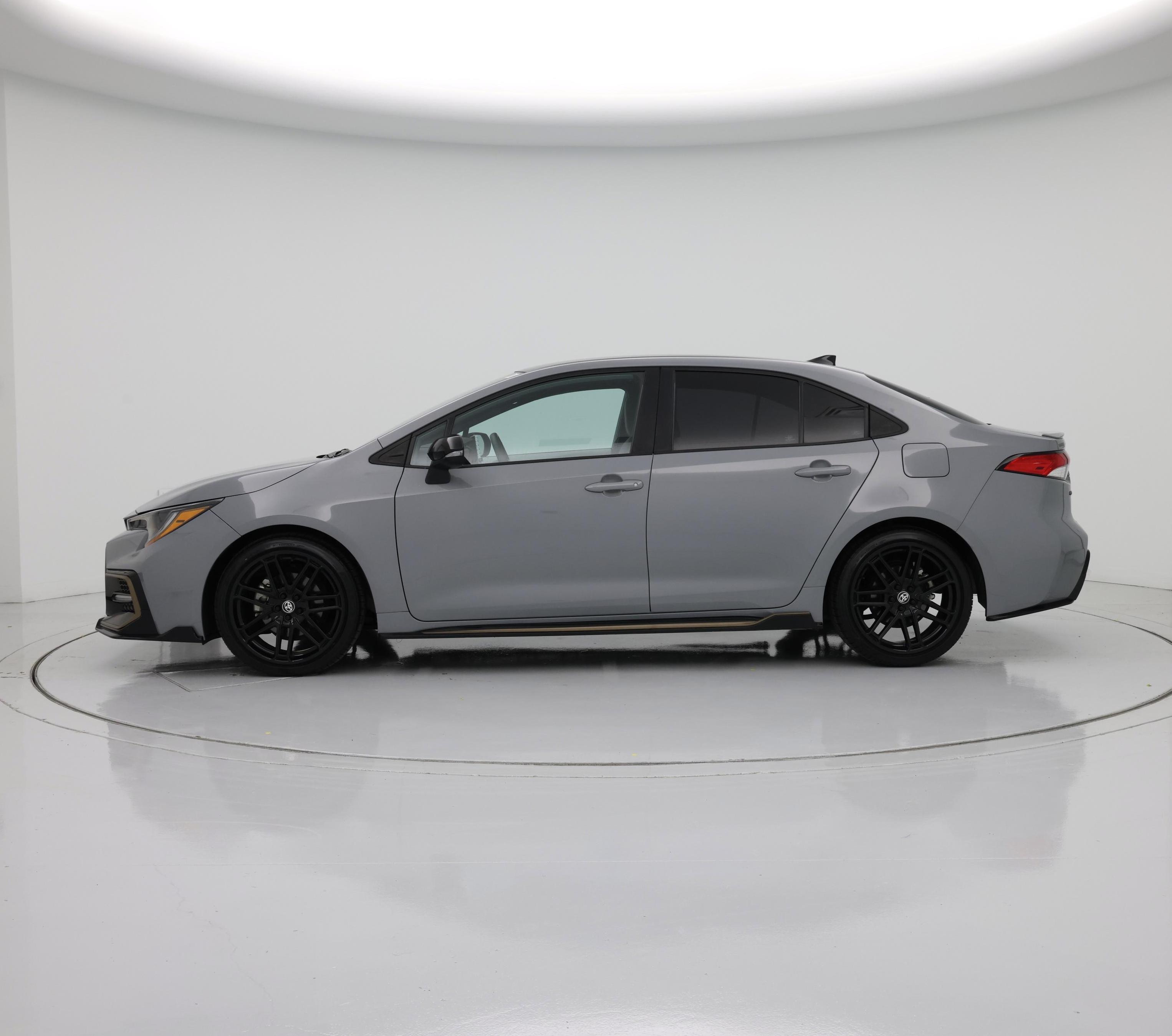 Thumbnail: 2022 Toyota Corolla - 3