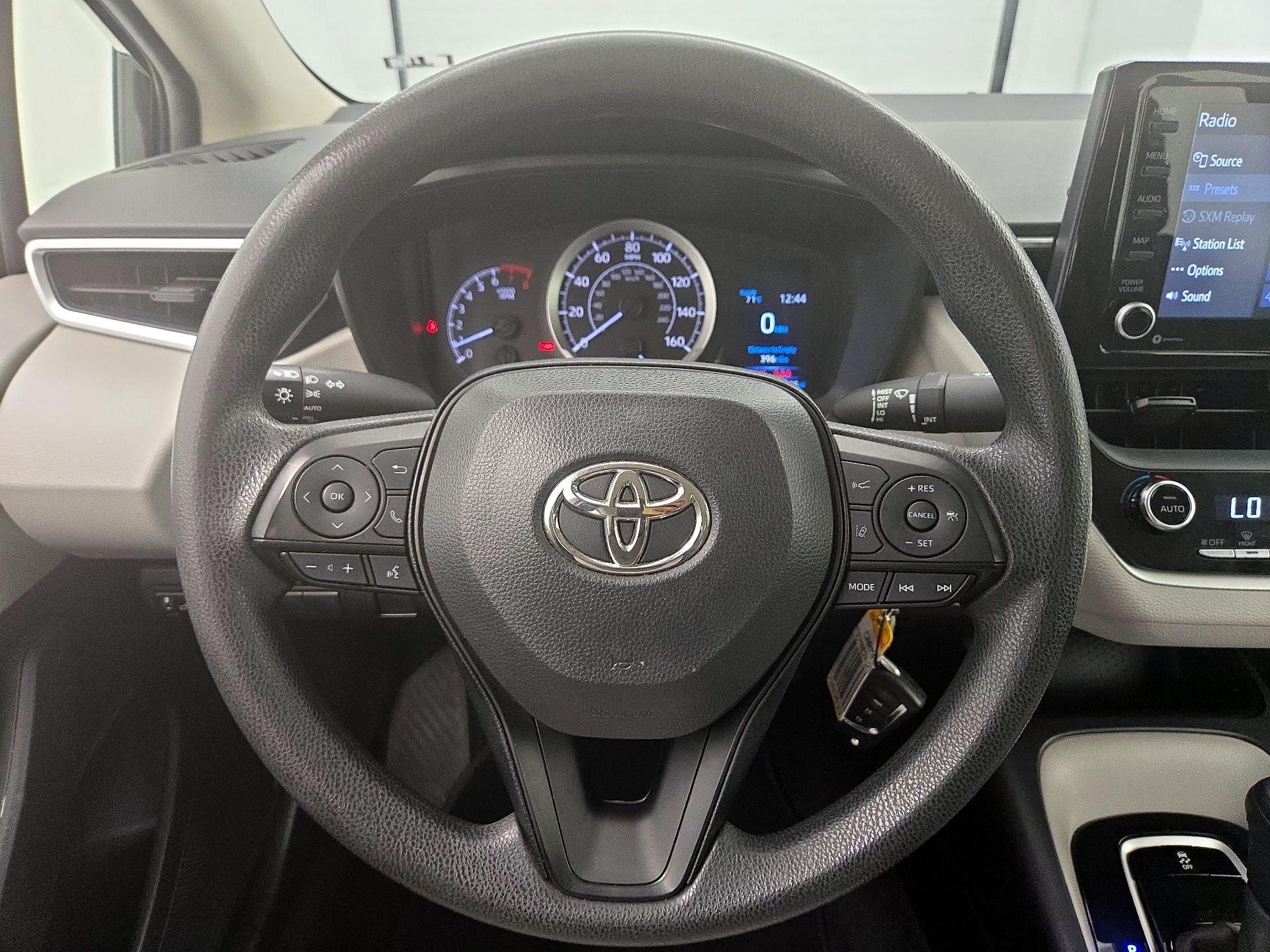 Thumbnail: 2022 Toyota Corolla - 10