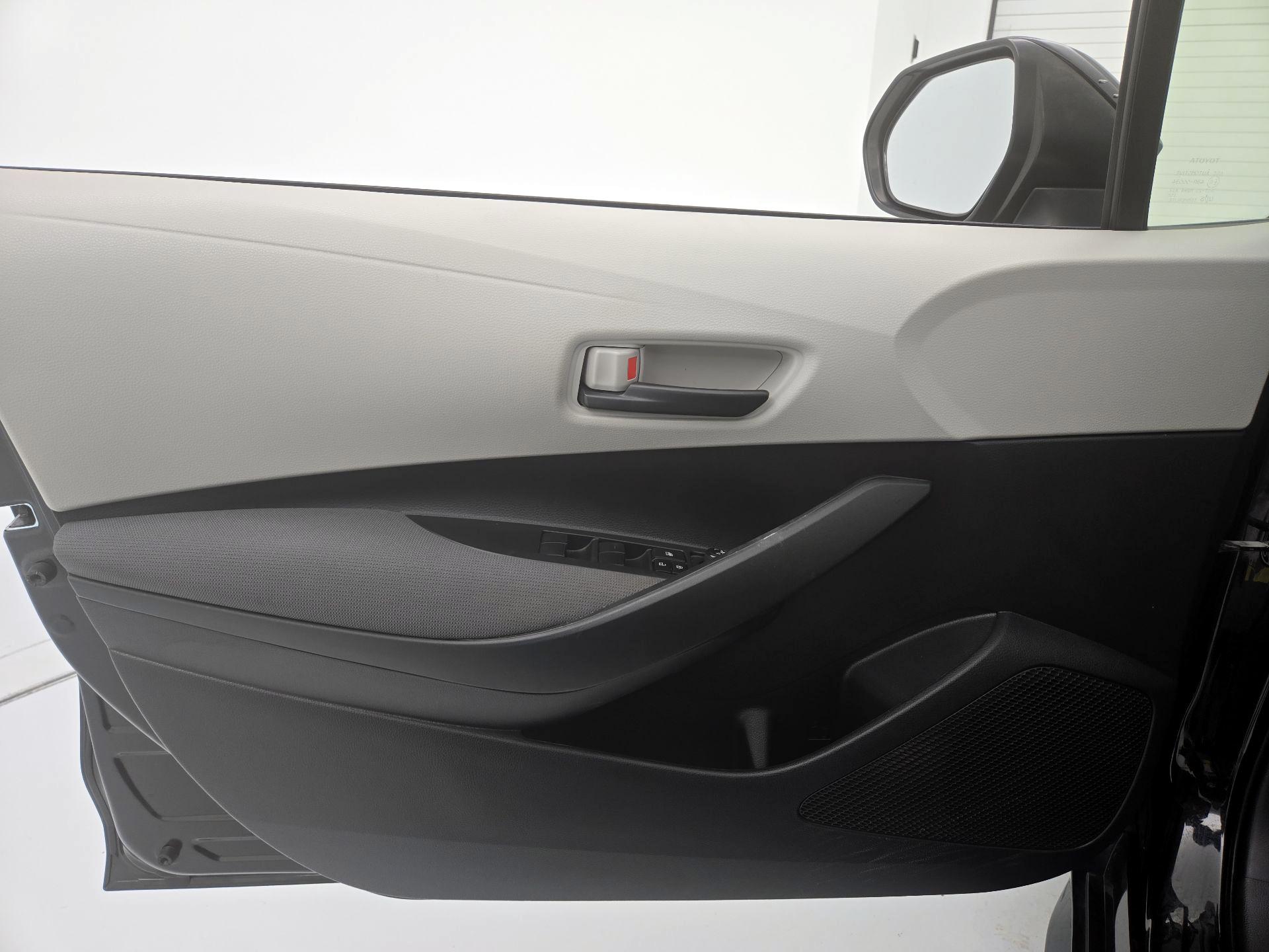 Thumbnail: 2022 Toyota Corolla - 12