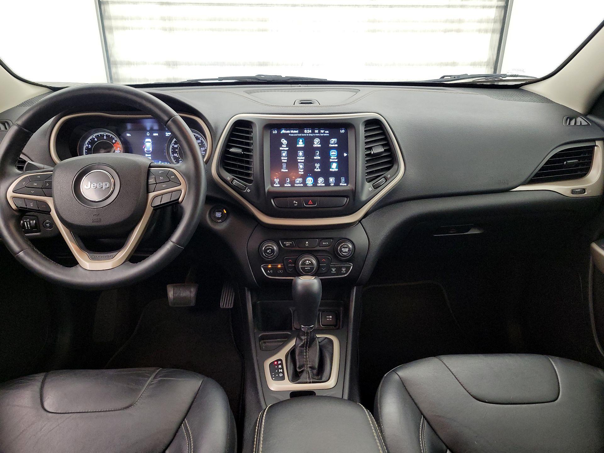 Thumbnail: 2018 Jeep Cherokee - 9