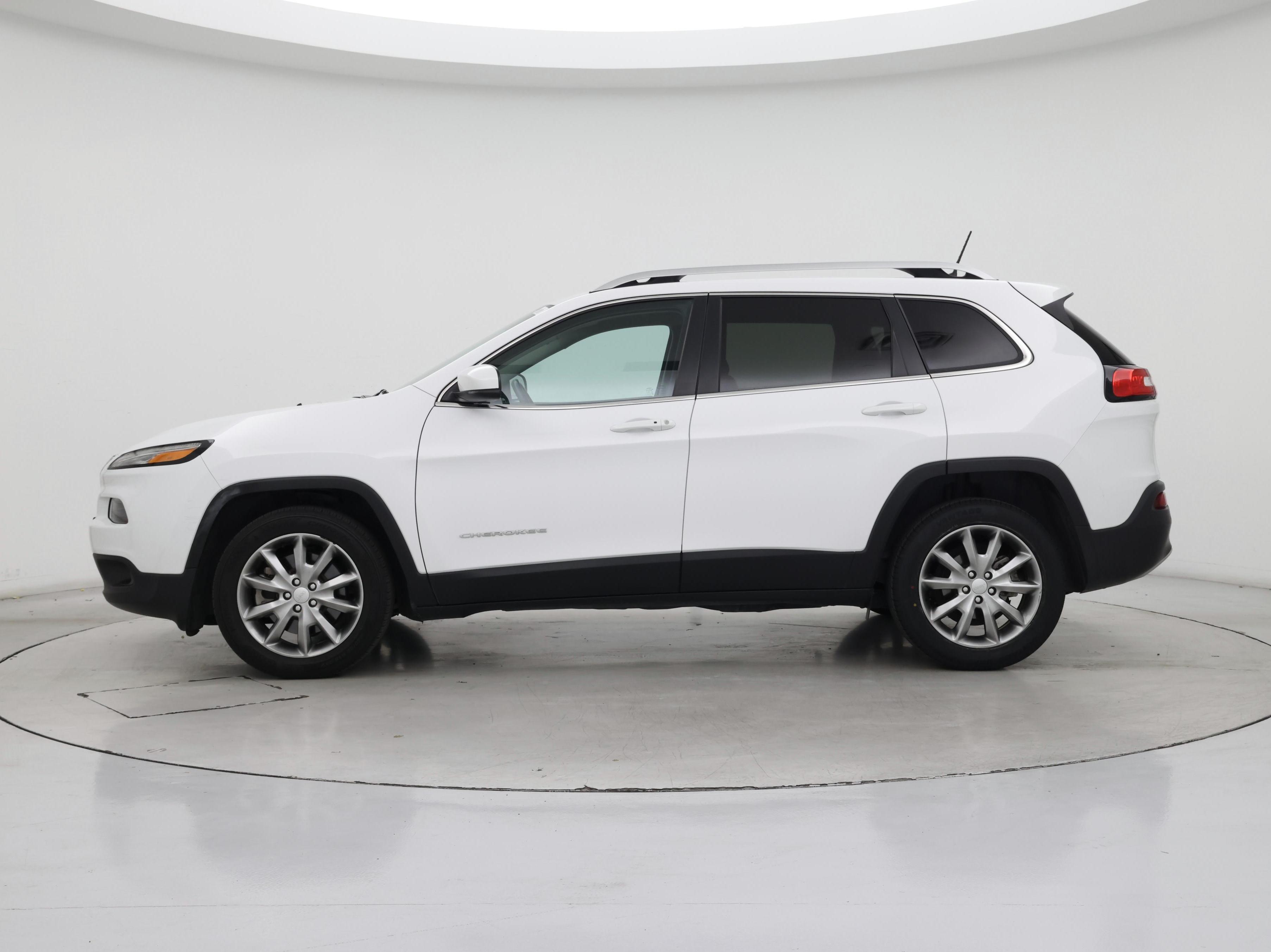 Thumbnail: 2018 Jeep Cherokee - 3