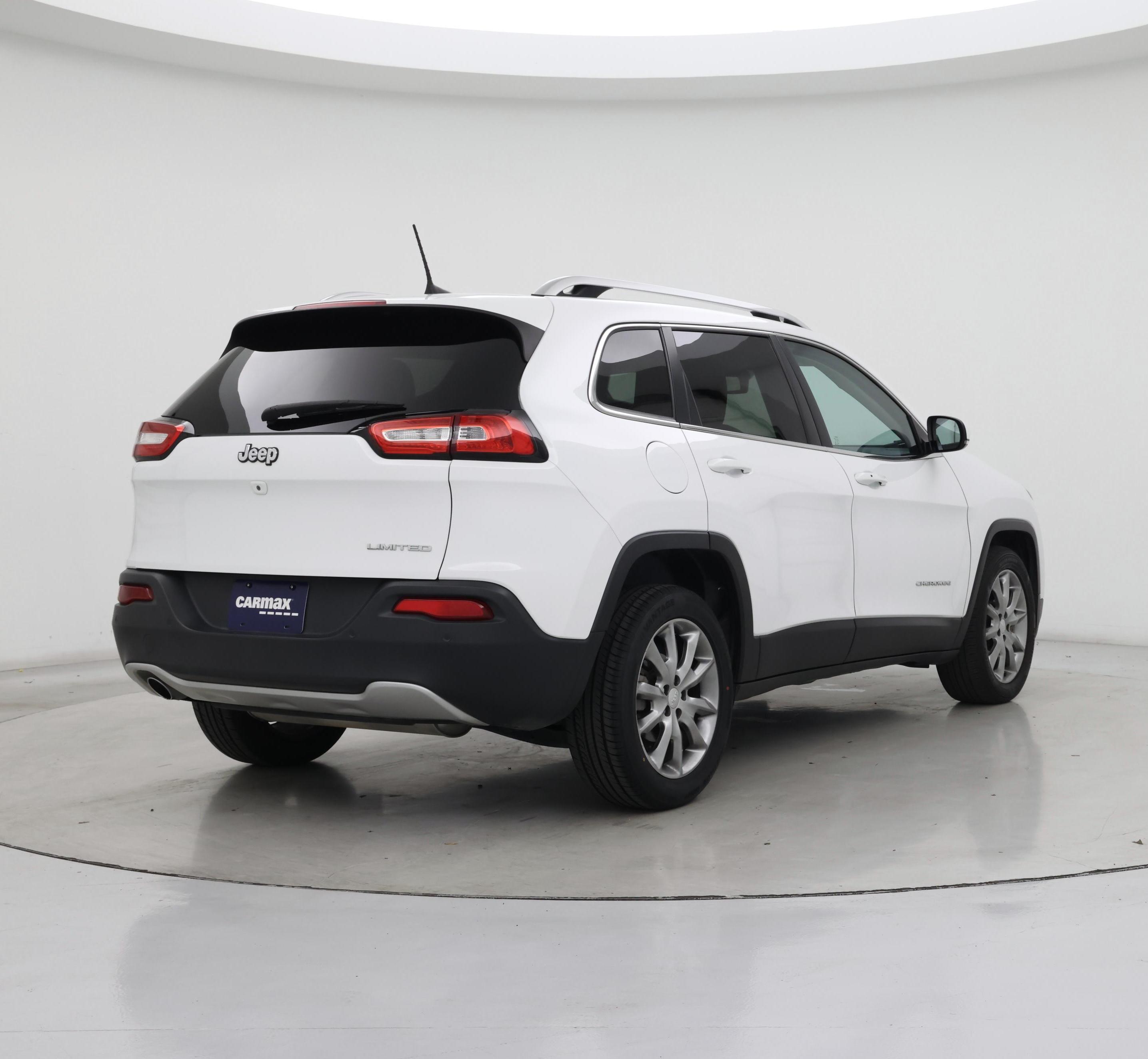 Thumbnail: 2018 Jeep Cherokee - 8