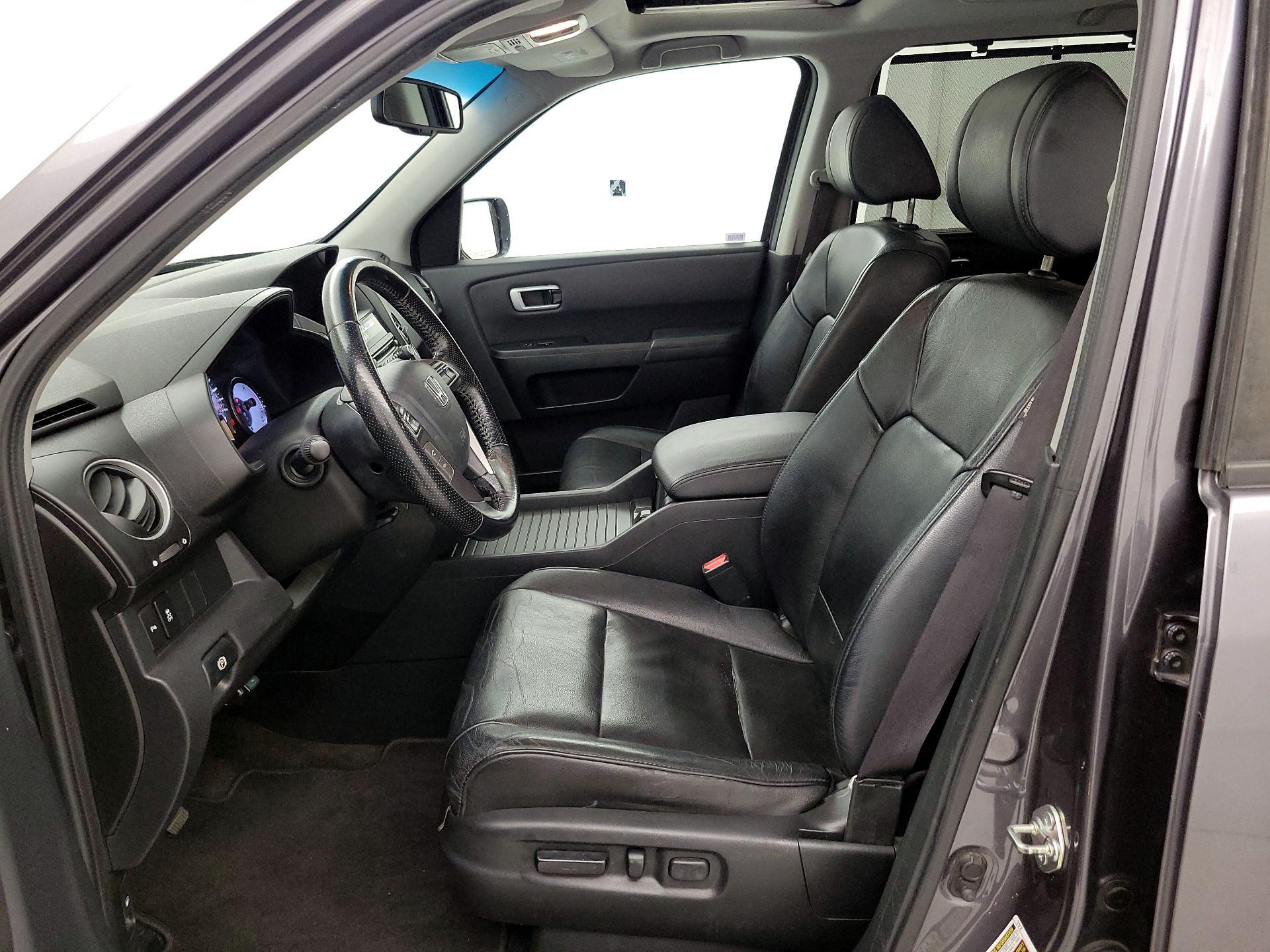 Thumbnail: 2015 Honda Pilot - 11