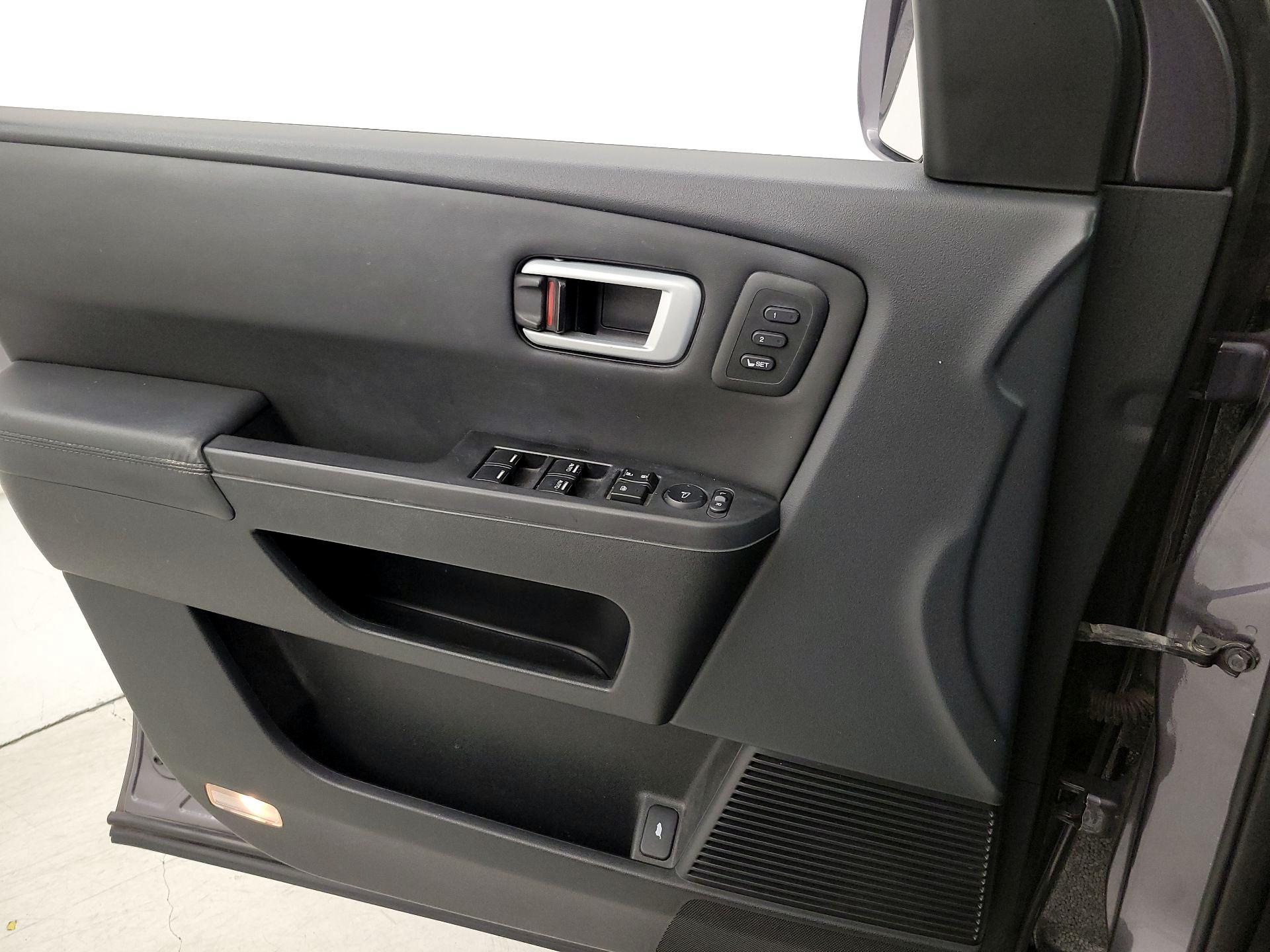 Thumbnail: 2015 Honda Pilot - 12