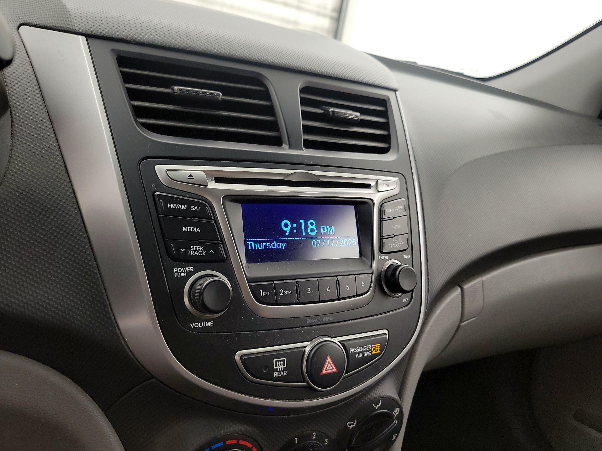 Thumbnail: 2016 Hyundai Accent - 14