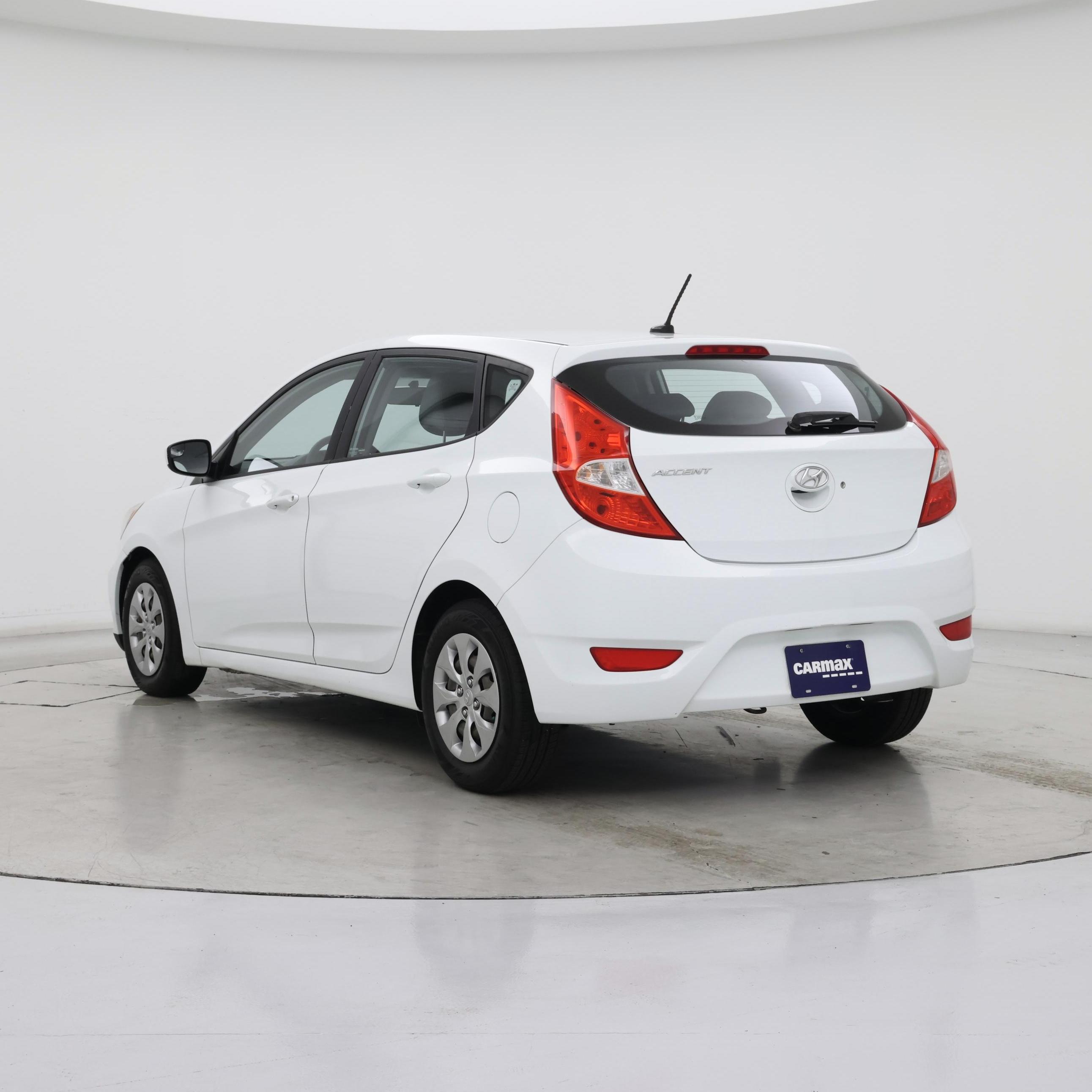 Thumbnail: 2016 Hyundai Accent - 2