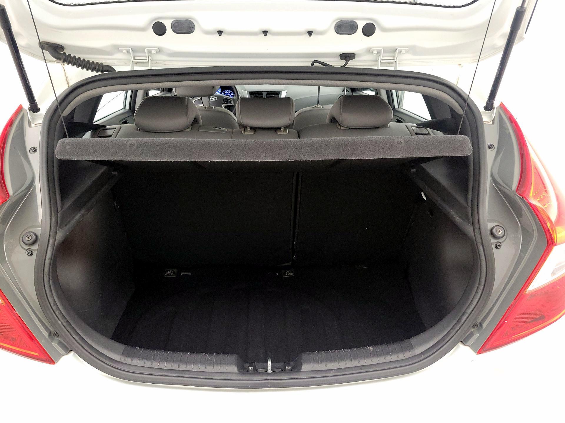 Thumbnail: 2016 Hyundai Accent - 19