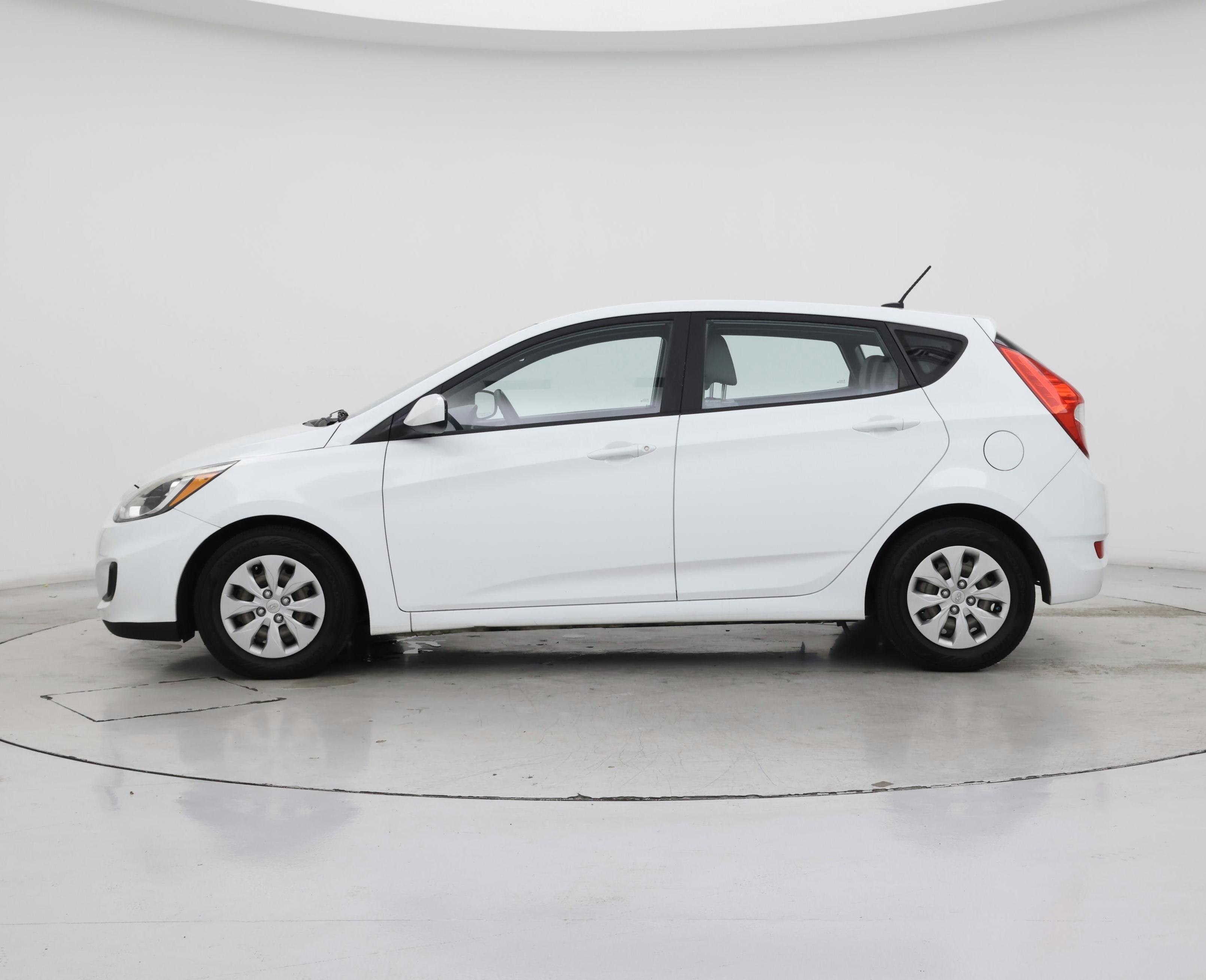 Thumbnail: 2016 Hyundai Accent - 3