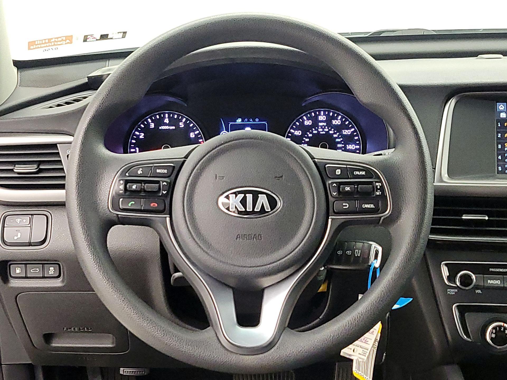 Thumbnail: 2018 Kia Optima - 10
