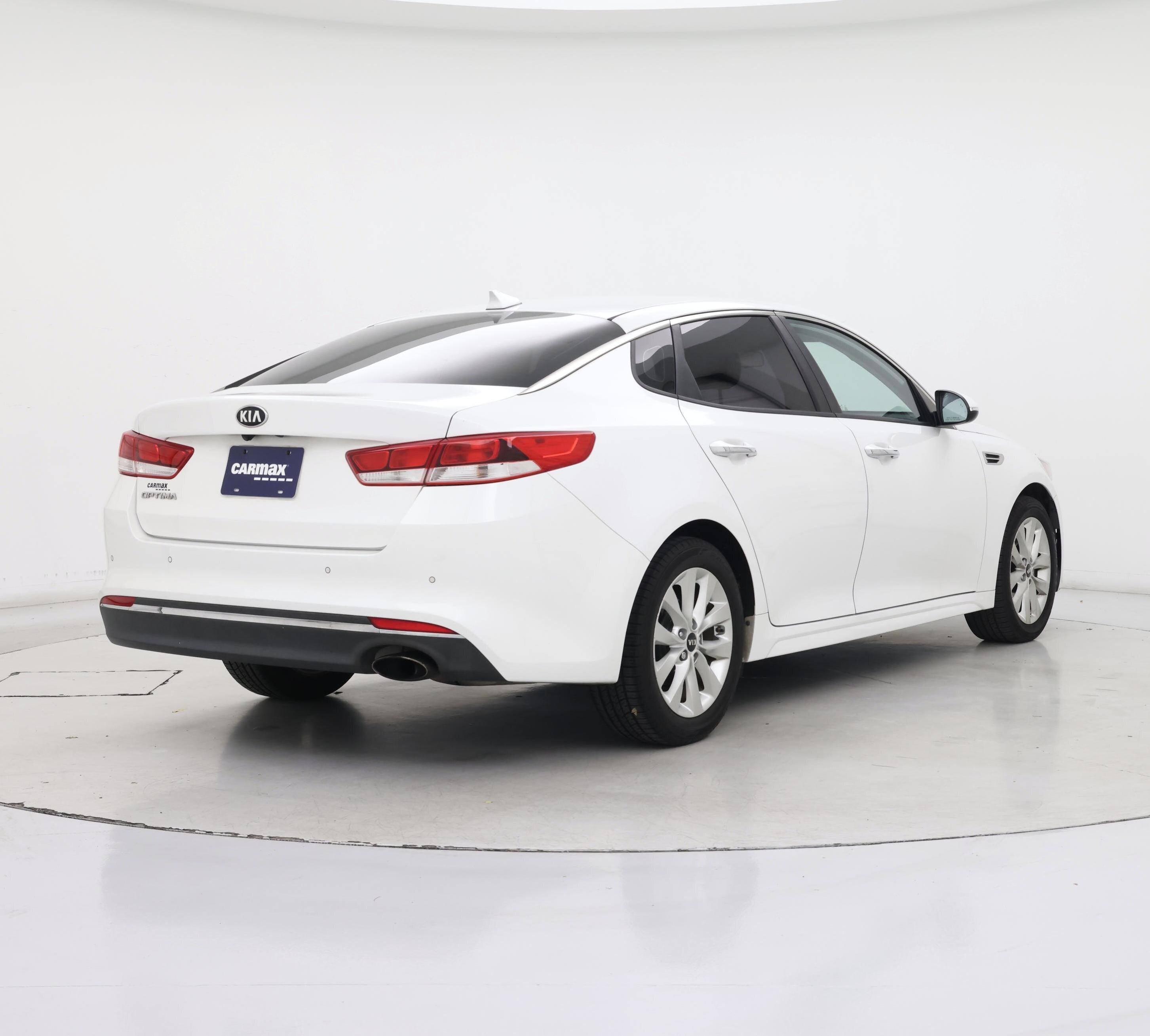 Thumbnail: 2018 Kia Optima - 8