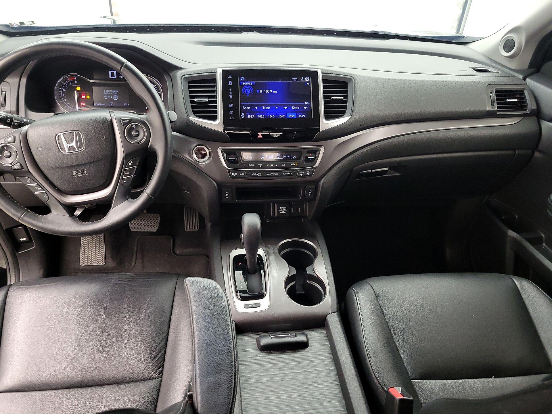 Thumbnail: 2017 Honda Pilot - 9