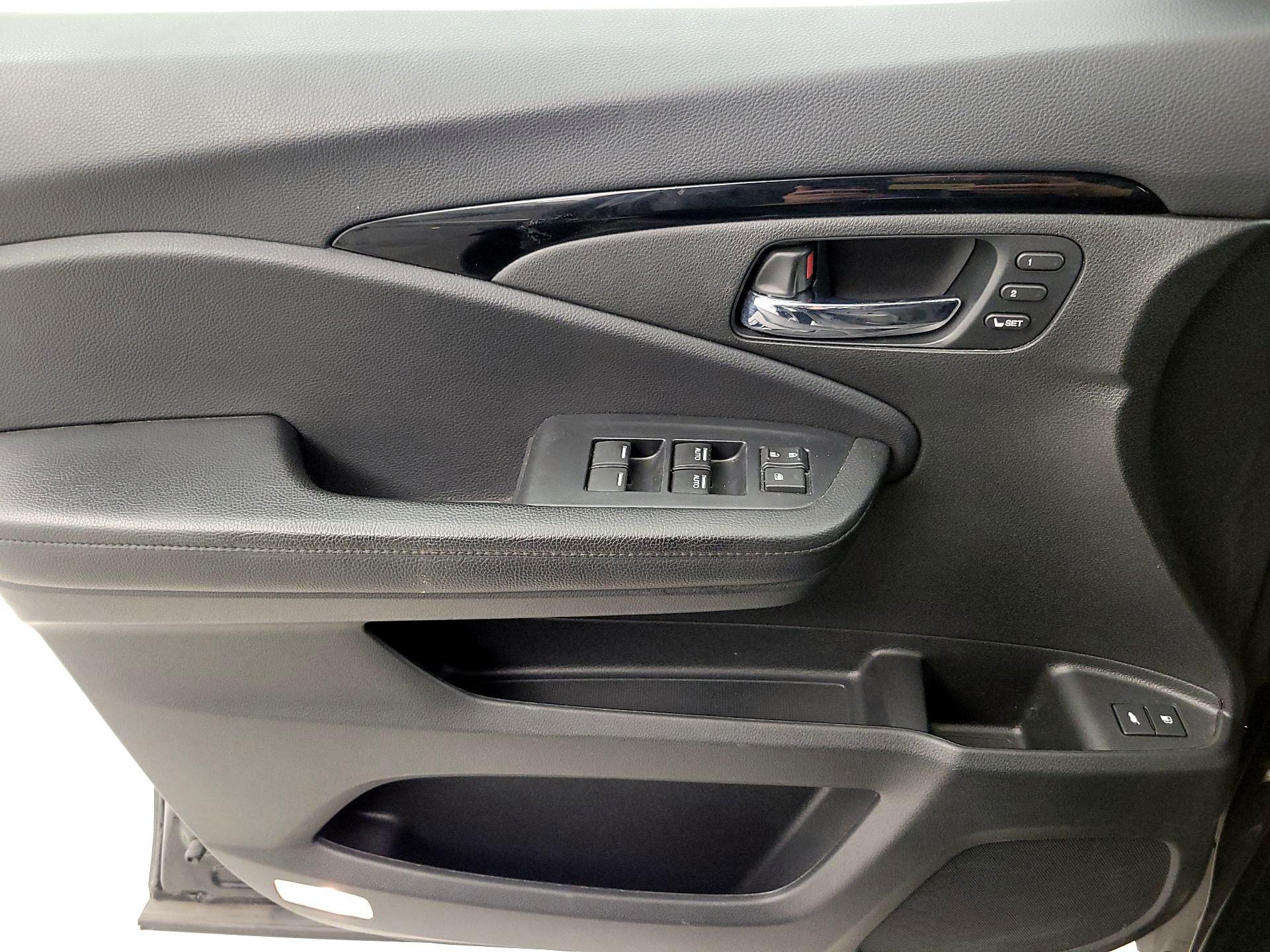 Thumbnail: 2022 Honda Pilot - 12