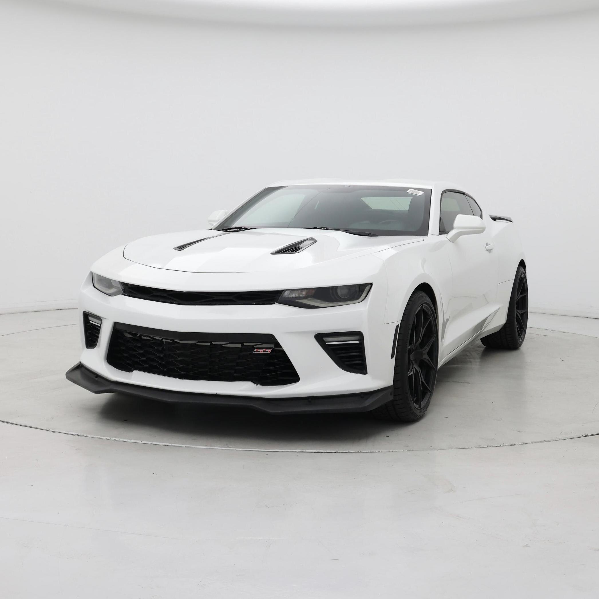 Thumbnail: 2018 Chevrolet Camaro - 4