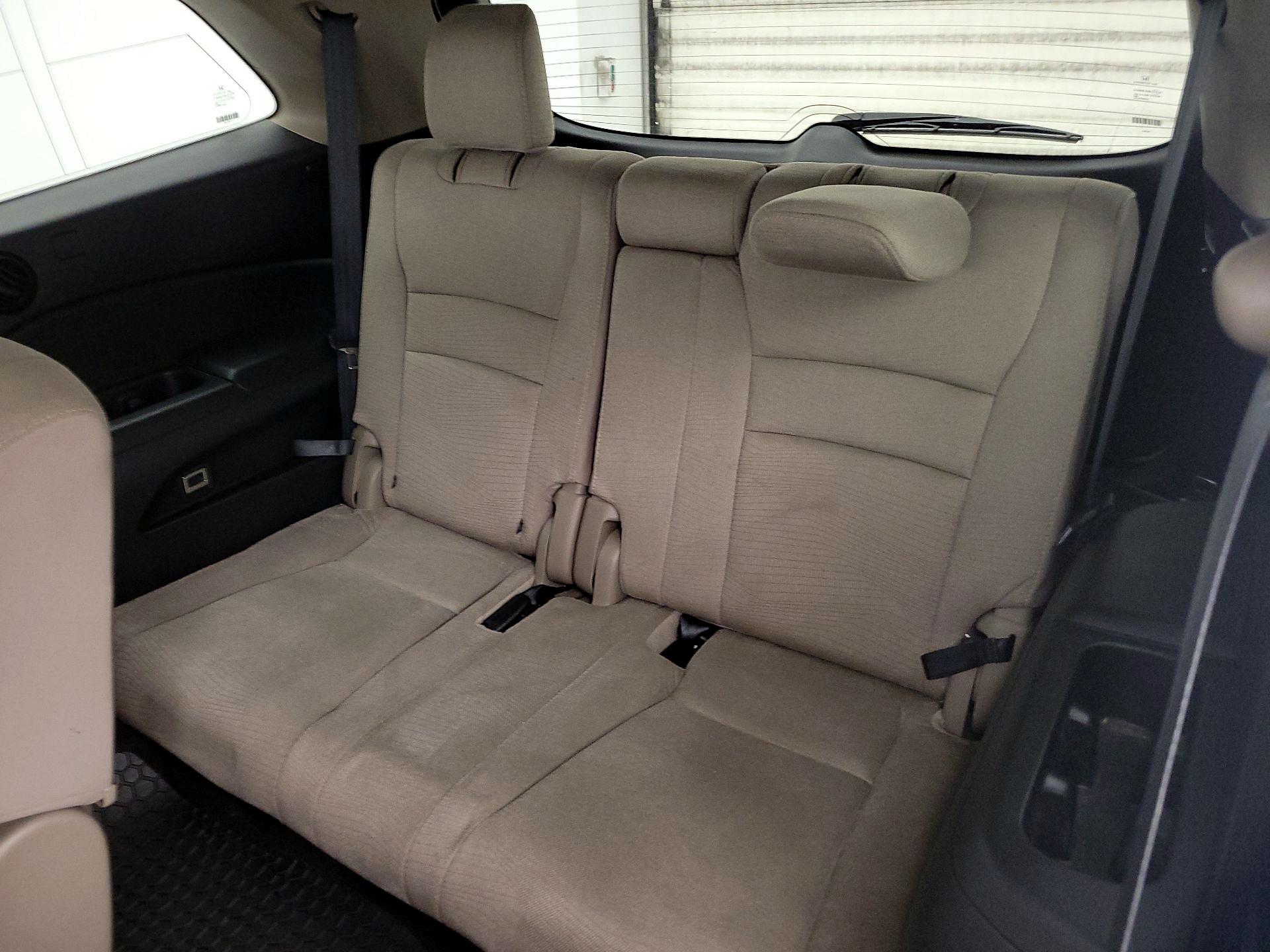 Thumbnail: 2017 Honda Pilot - 20
