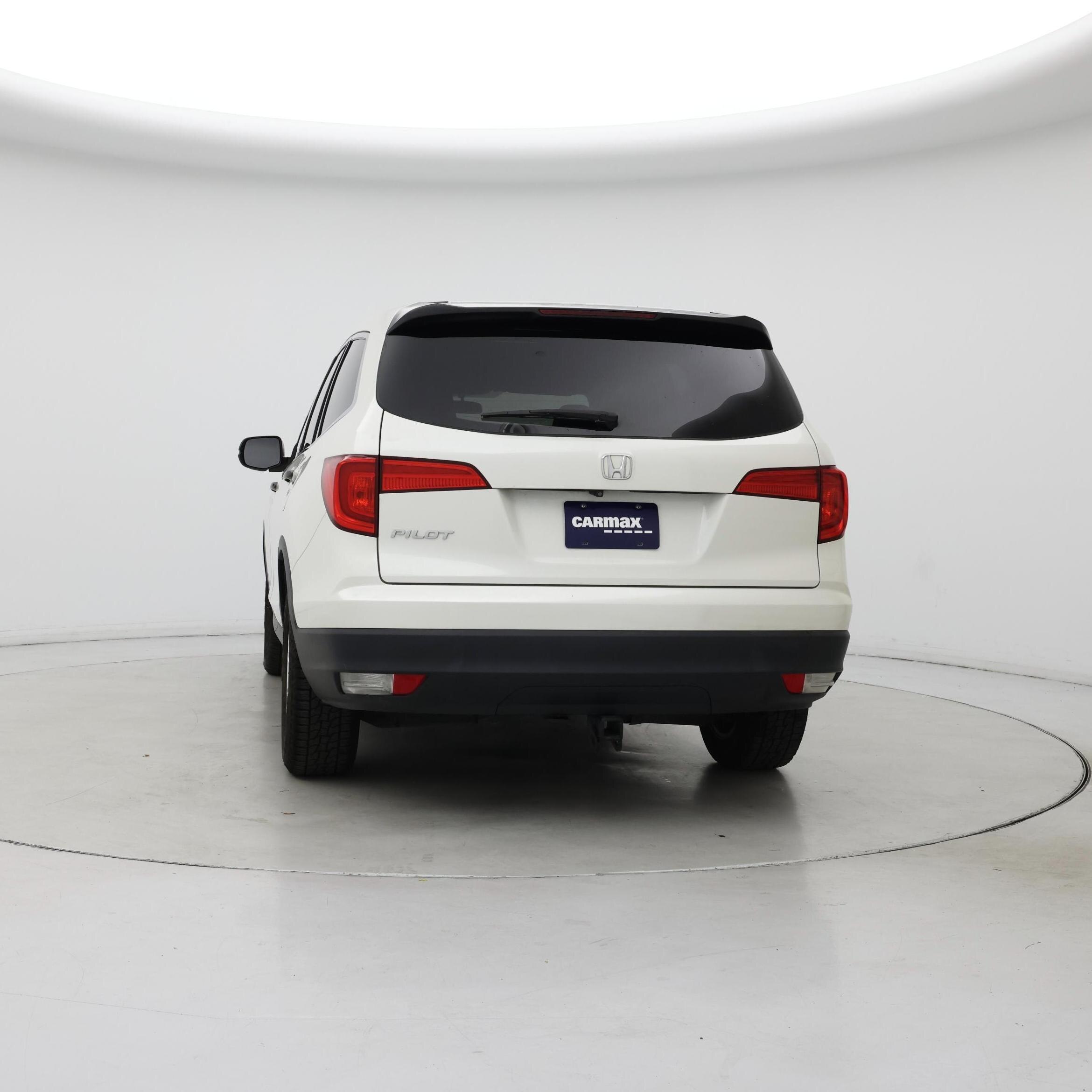 Thumbnail: 2017 Honda Pilot - 6
