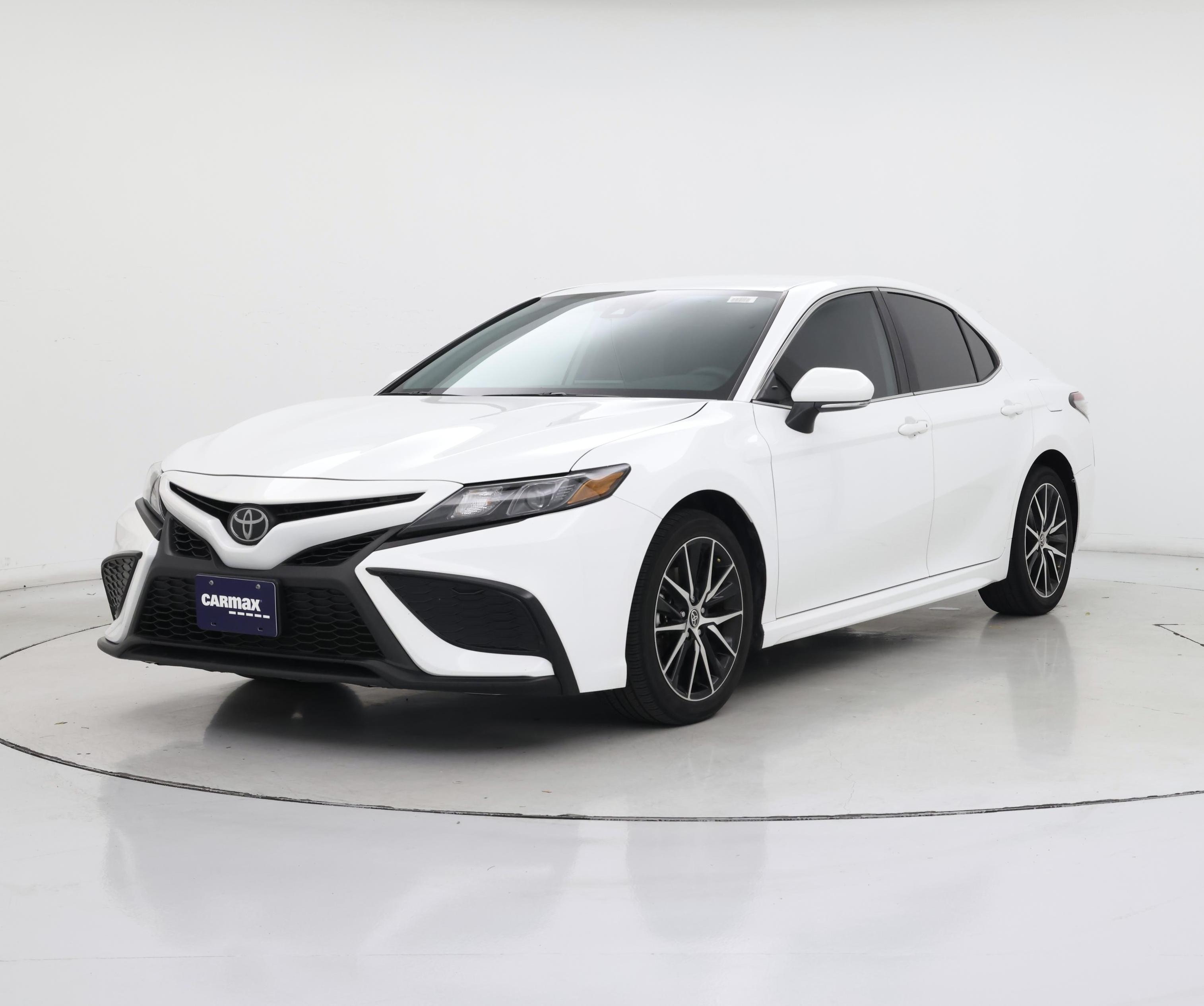 Thumbnail: 2023 Toyota Camry - 4