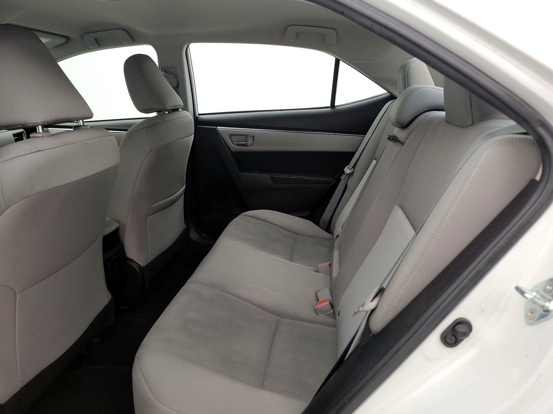 Thumbnail: 2016 Toyota Corolla - 19