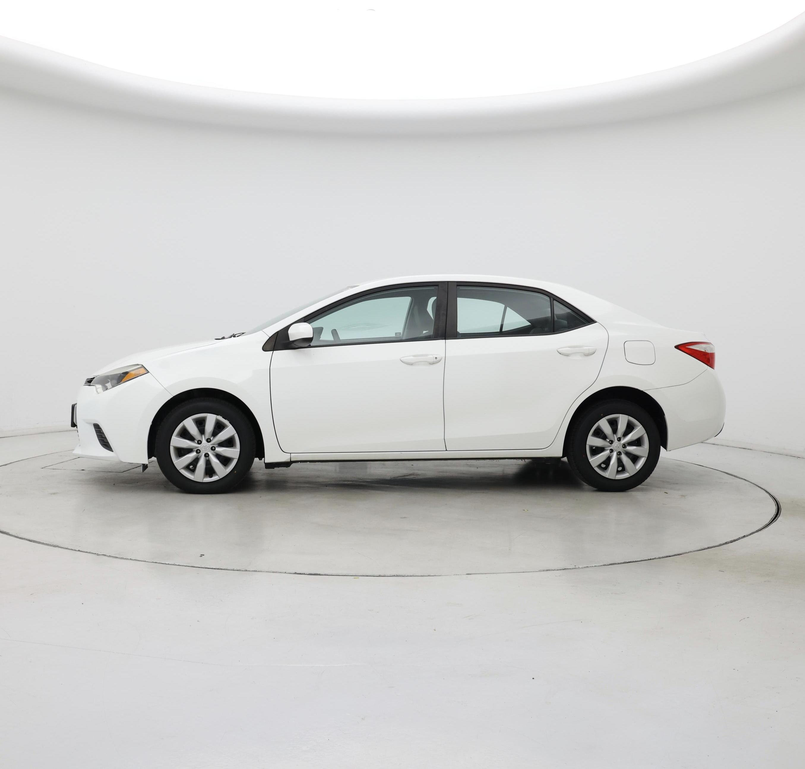 Thumbnail: 2016 Toyota Corolla - 3