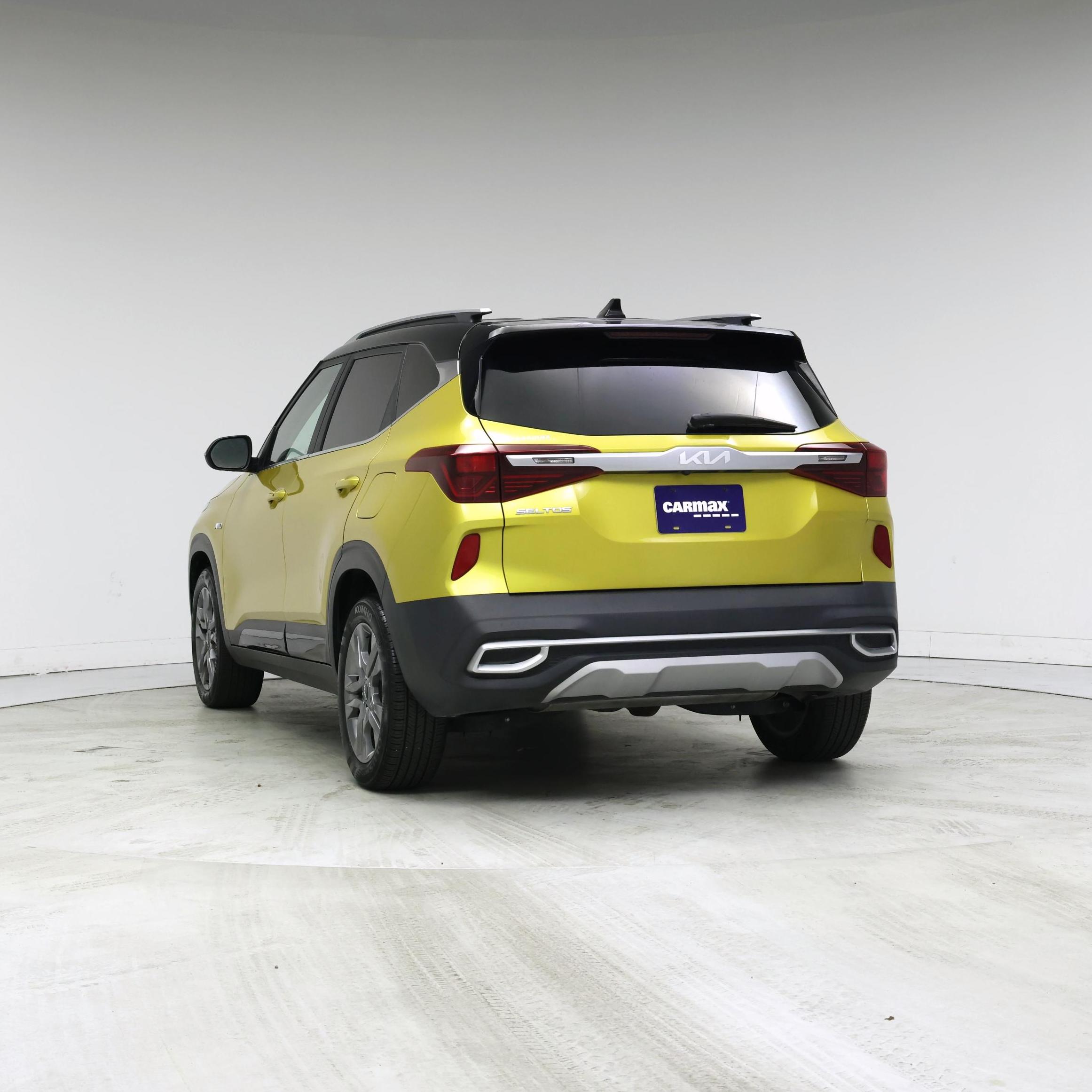 Thumbnail: 2022 Kia Seltos - 2