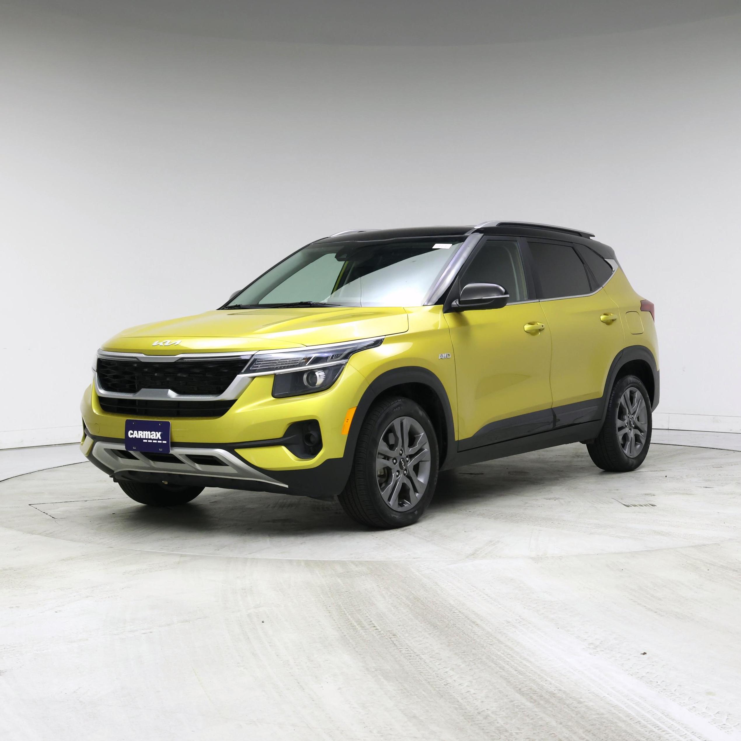 Thumbnail: 2022 Kia Seltos - 4