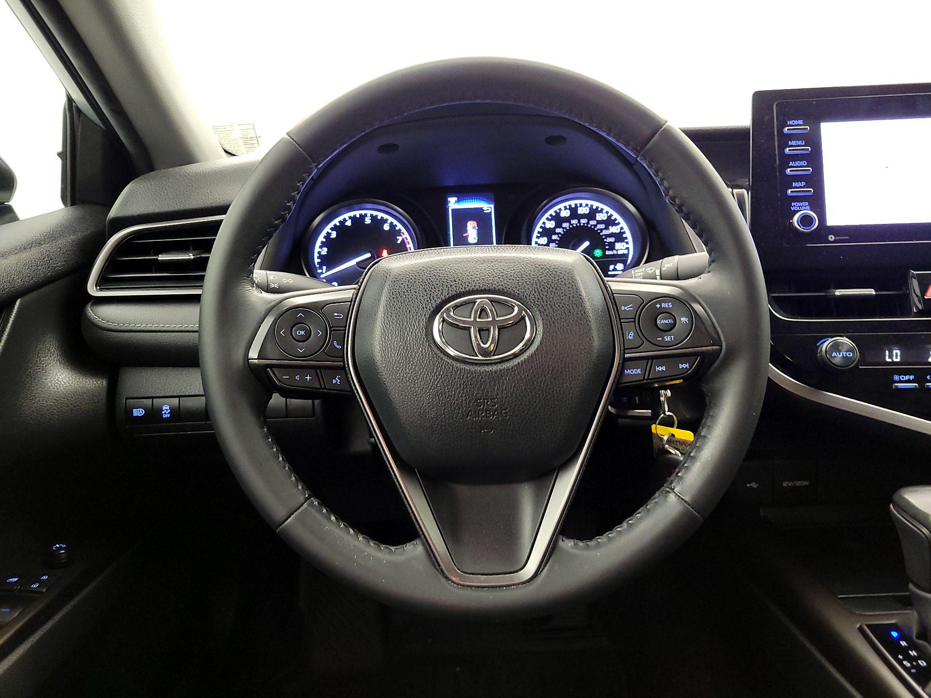 Thumbnail: 2021 Toyota Camry - 10
