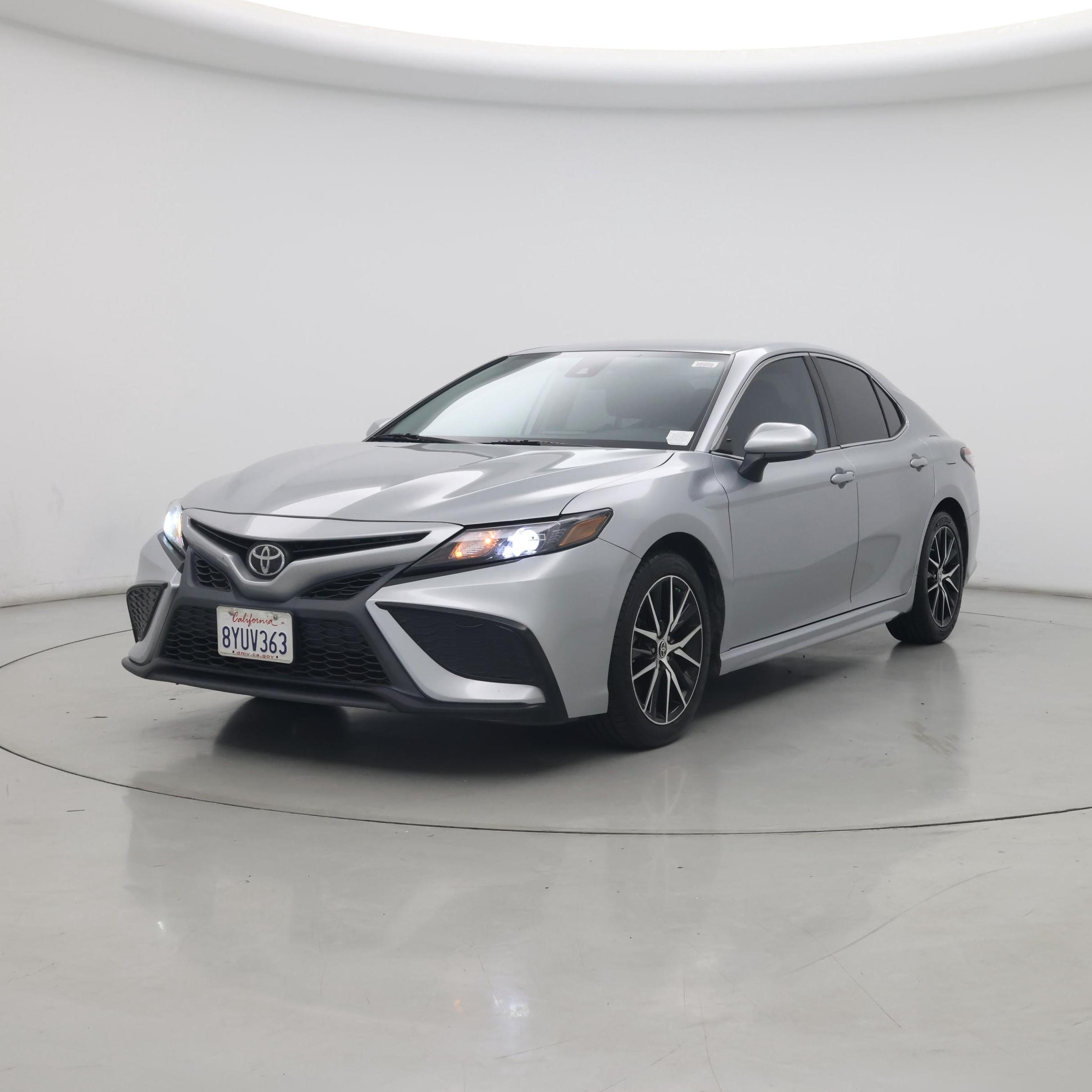 Thumbnail: 2021 Toyota Camry - 4