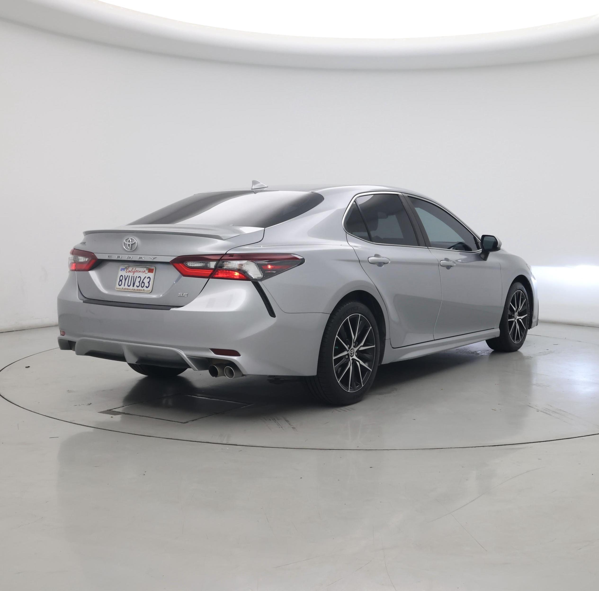 Thumbnail: 2021 Toyota Camry - 8