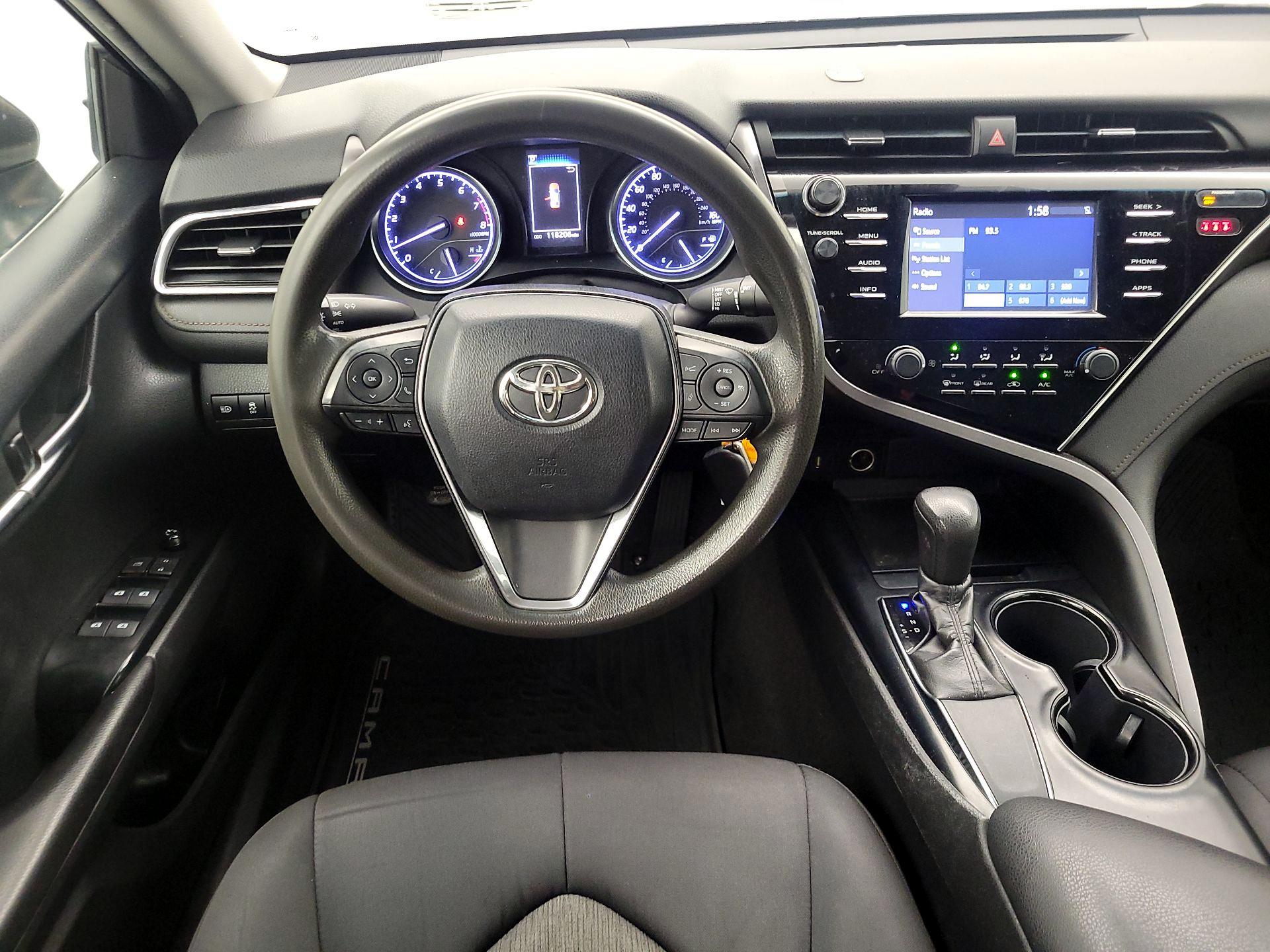 Thumbnail: 2018 Toyota Camry - 10