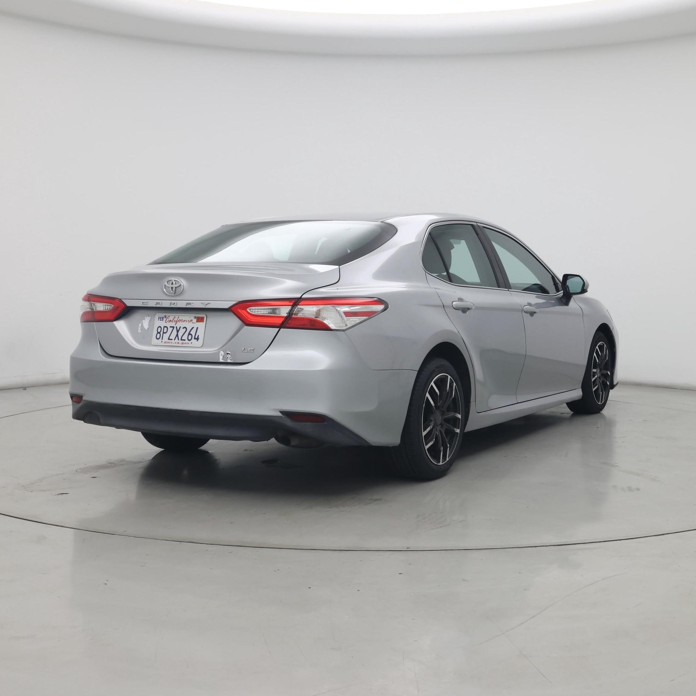 Thumbnail: 2018 Toyota Camry - 8