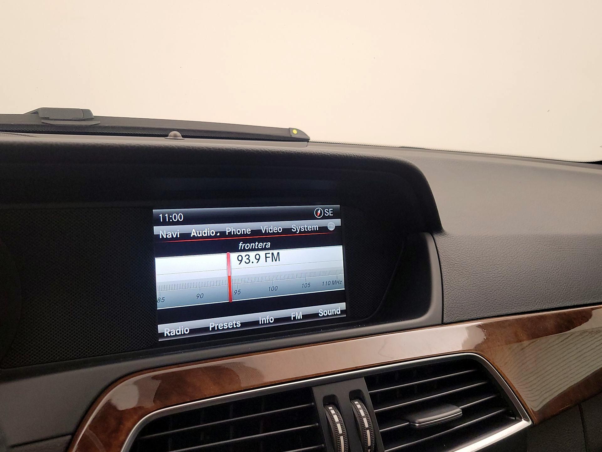 Thumbnail: 2014 Mercedes-Benz C-Class - 16