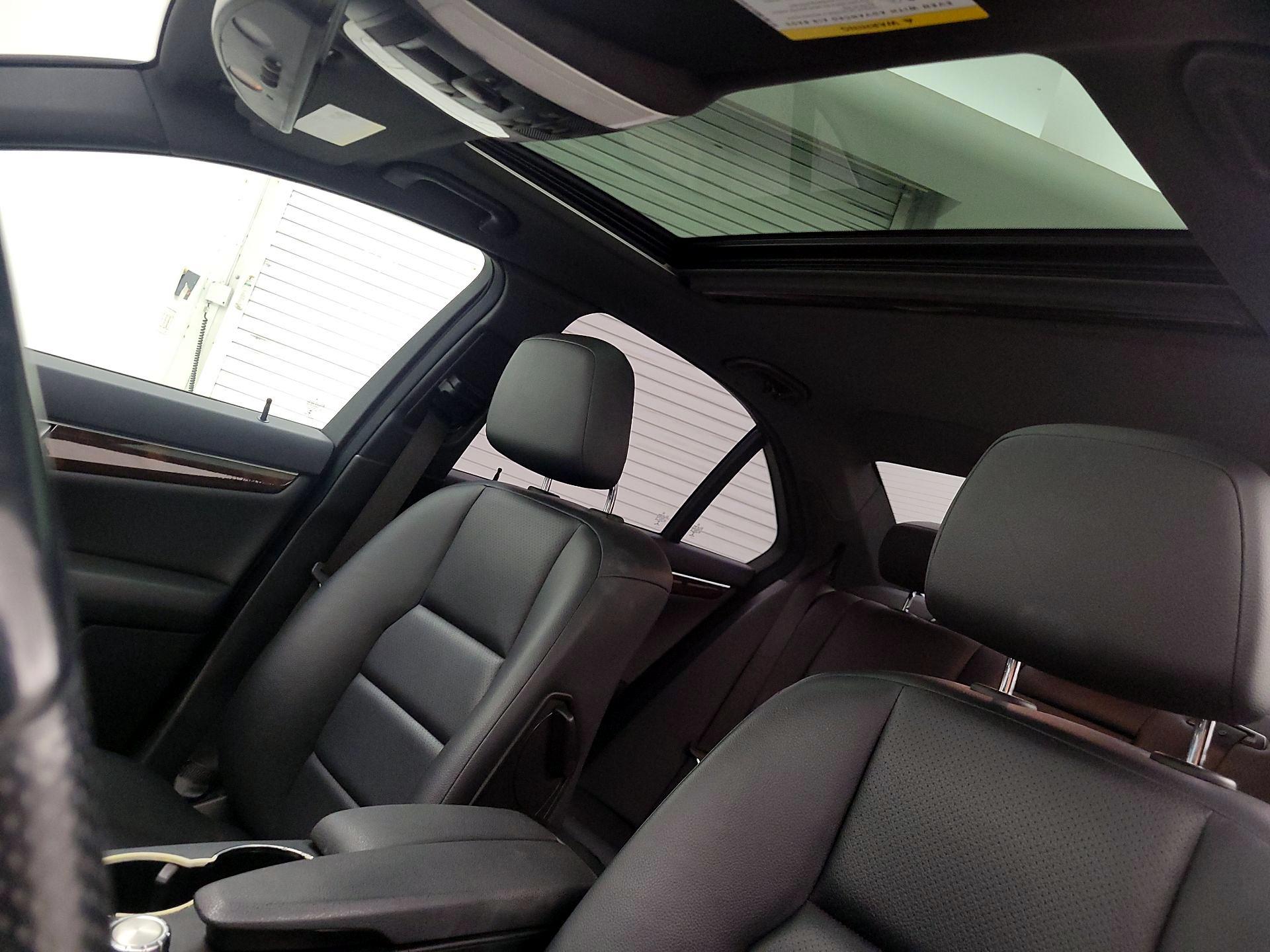 Thumbnail: 2014 Mercedes-Benz C-Class - 20