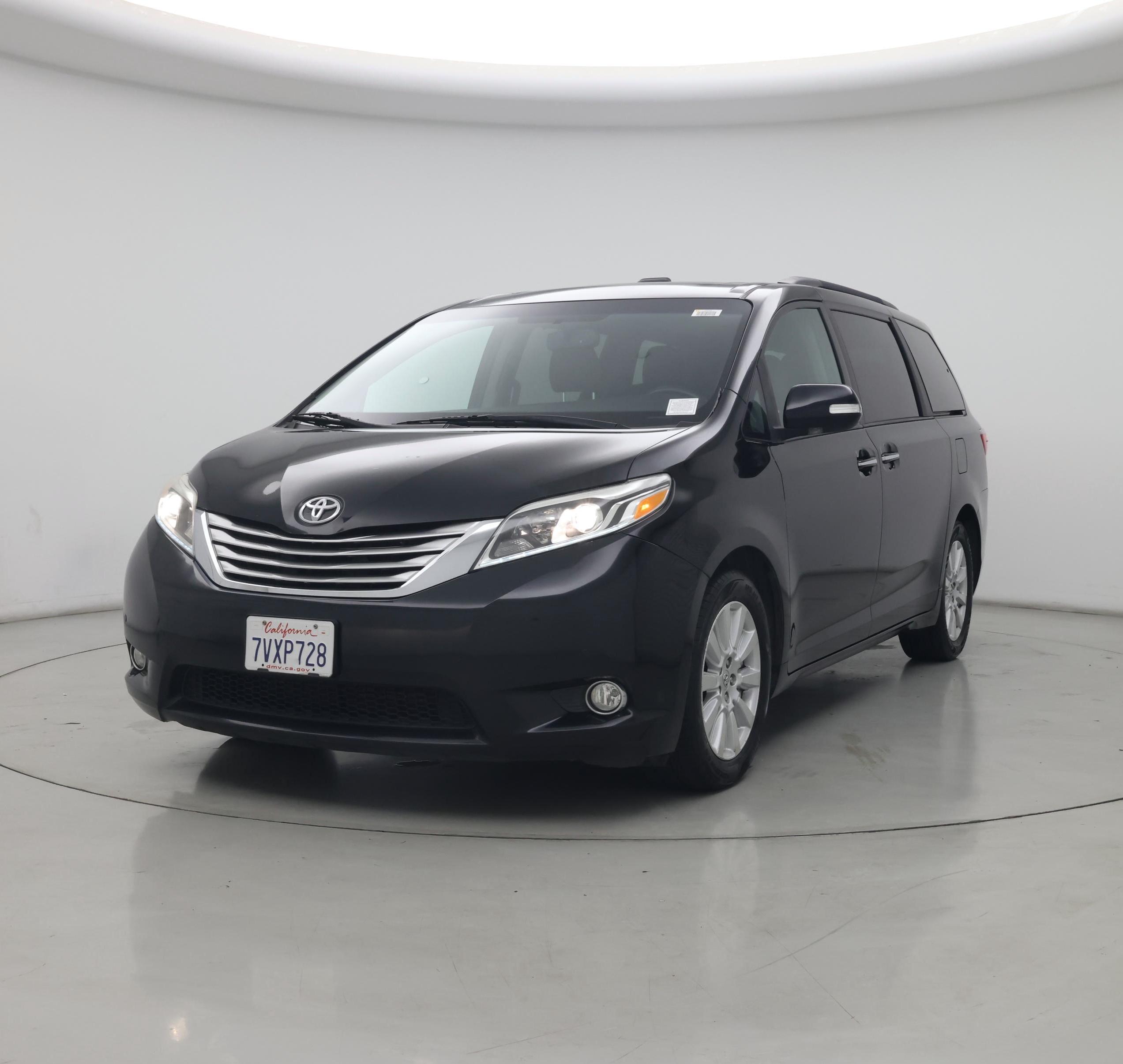 Thumbnail: 2017 Toyota Sienna - 4