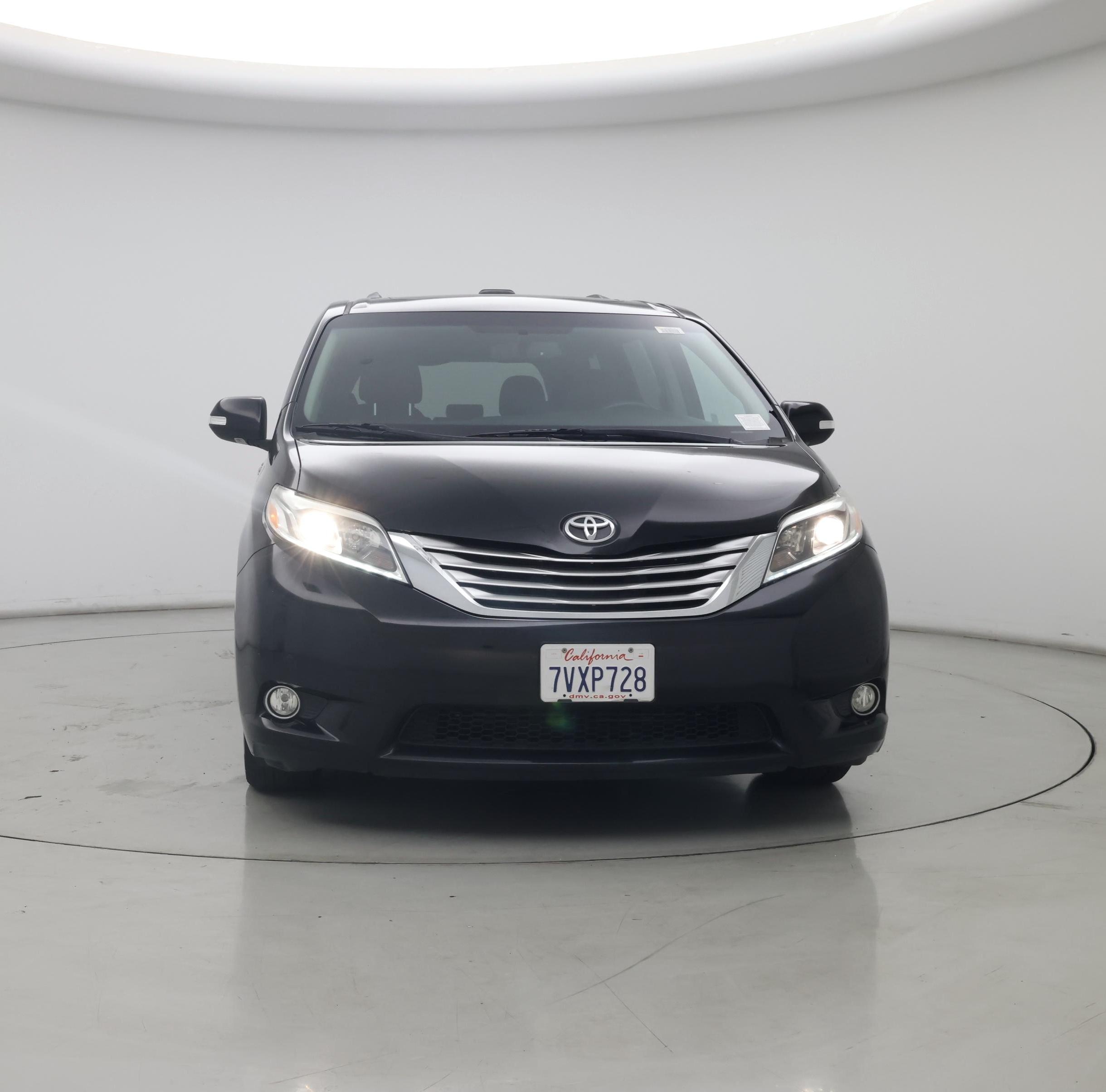 Thumbnail: 2017 Toyota Sienna - 5
