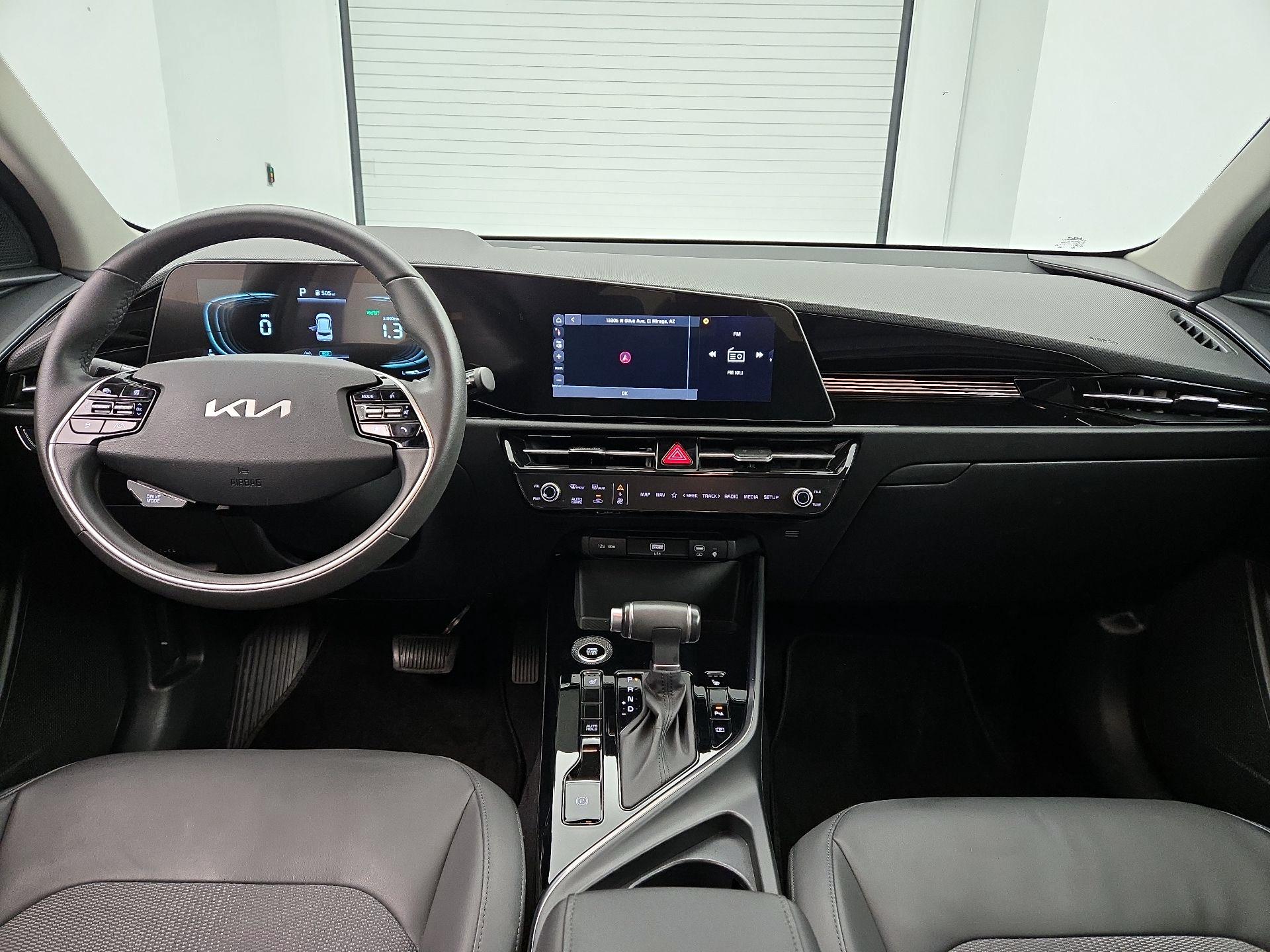 Thumbnail: 2023 Kia Niro - 9