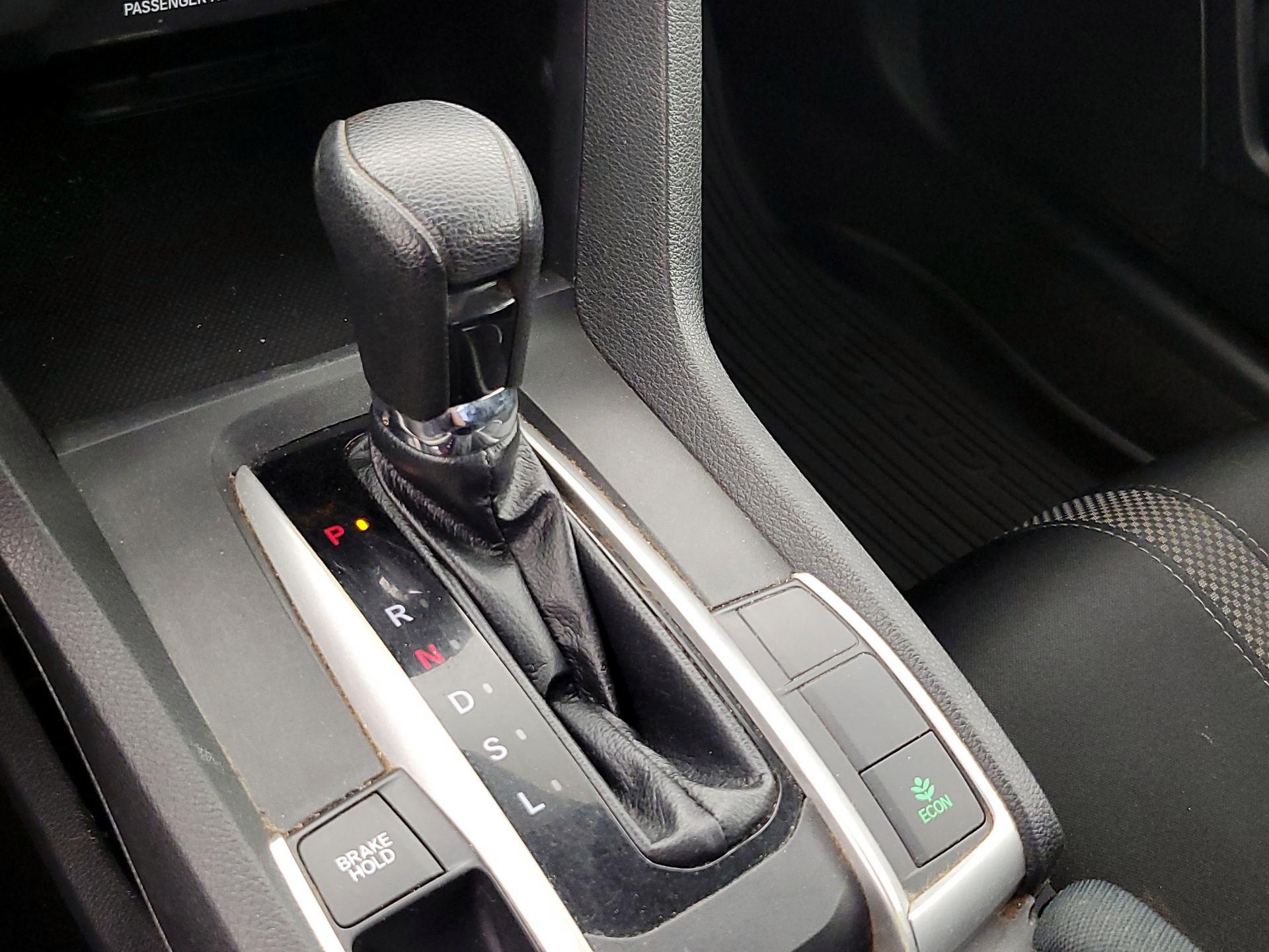 Thumbnail: 2019 Honda Civic - 17