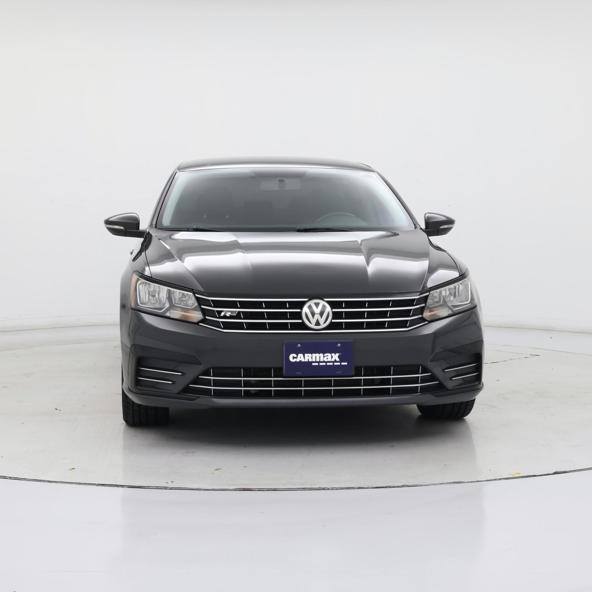 Thumbnail: 2017 Volkswagen Passat - 5