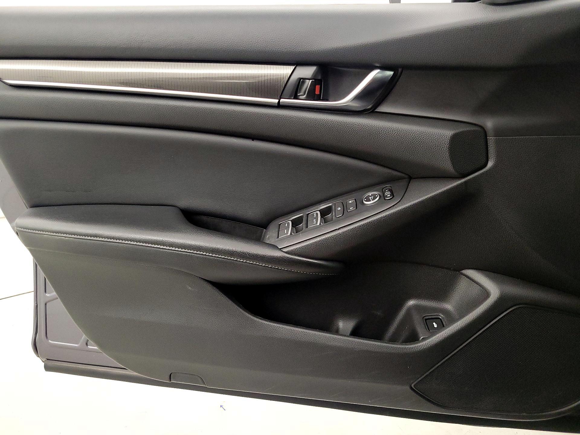 Thumbnail: 2018 Honda Accord - 12