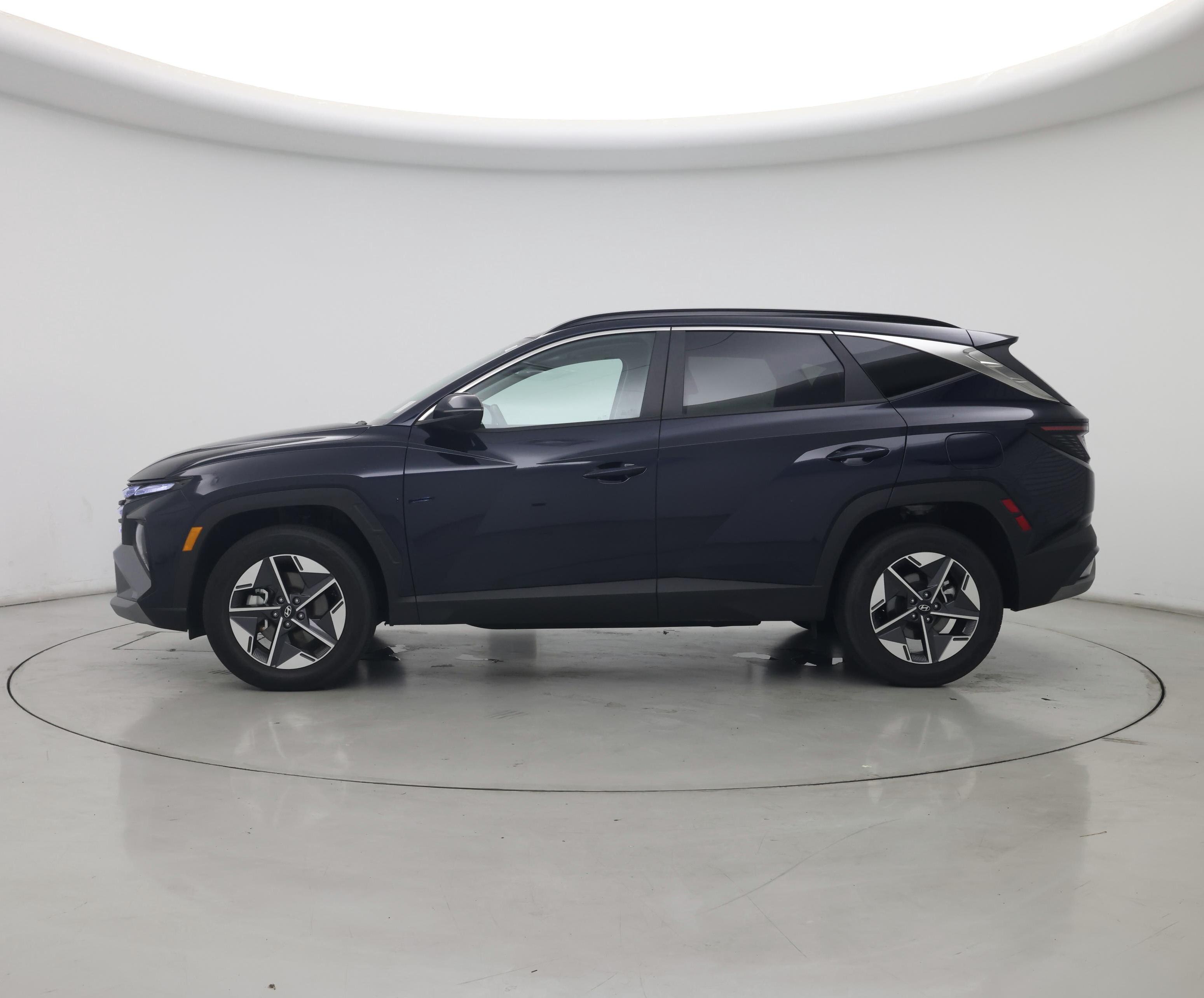 Thumbnail: 2025 Hyundai Tucson - 3