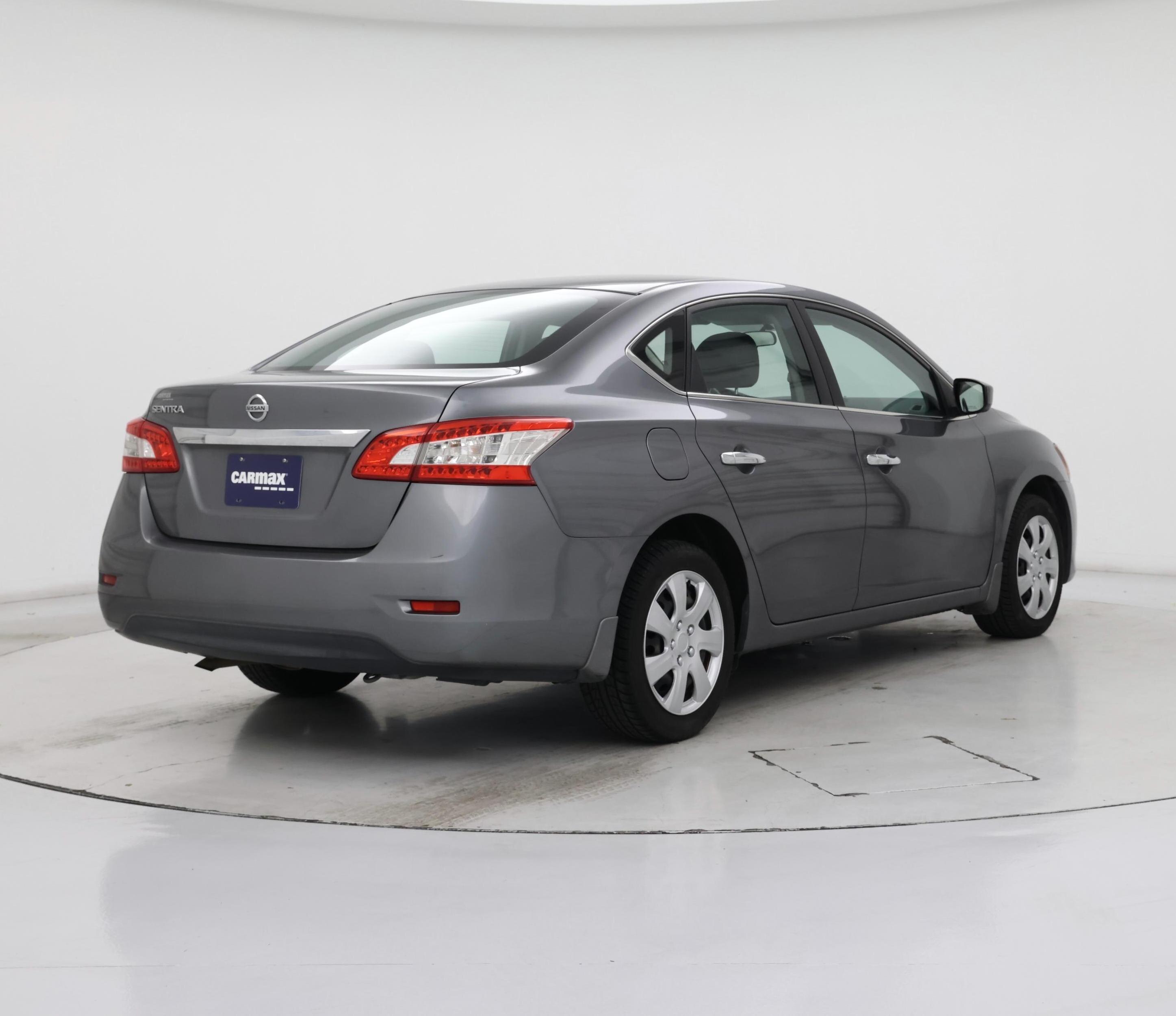 Thumbnail: 2015 Nissan Sentra - 8