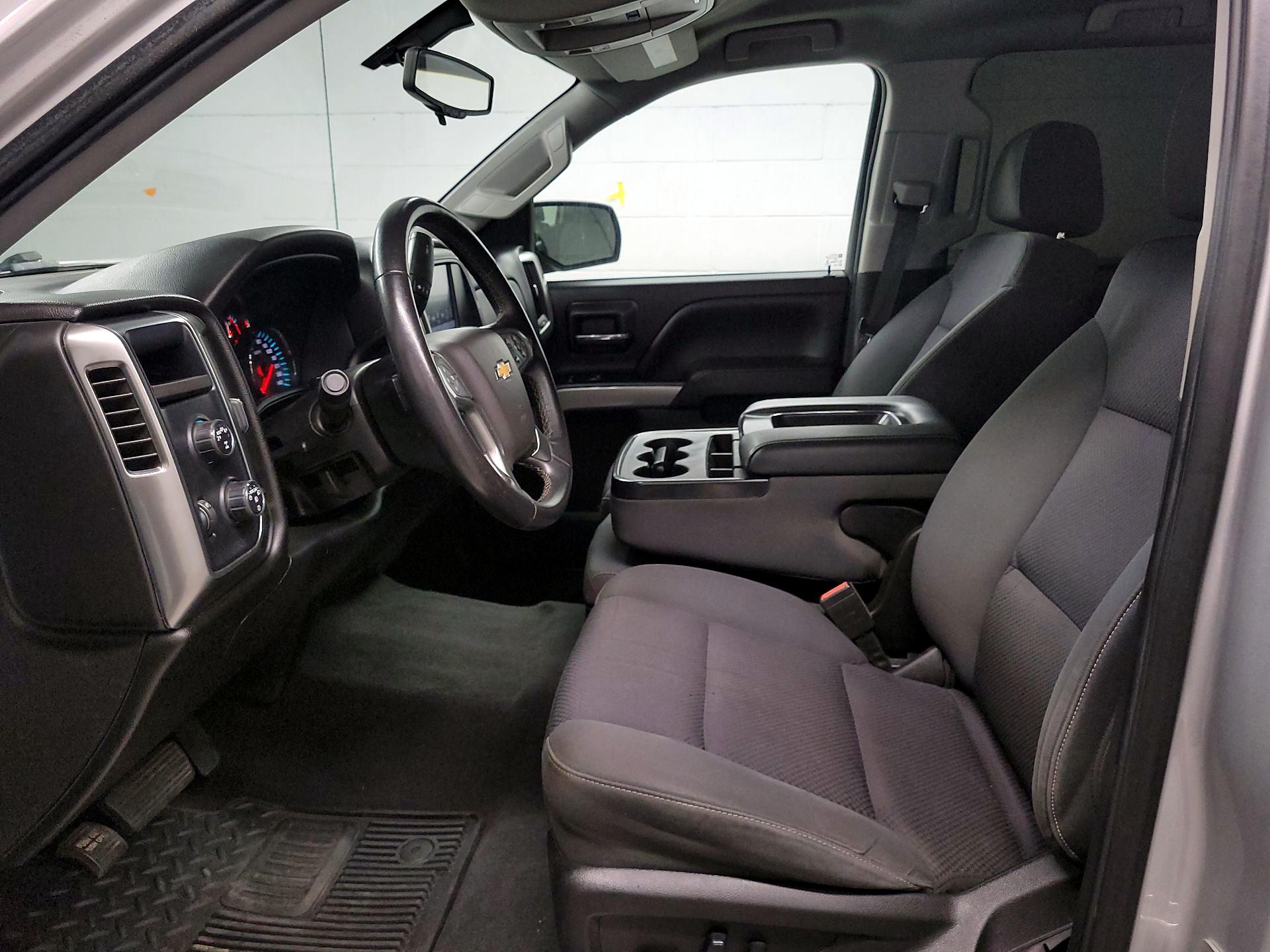 Thumbnail: 2018 Chevrolet Silverado 1500 - 11
