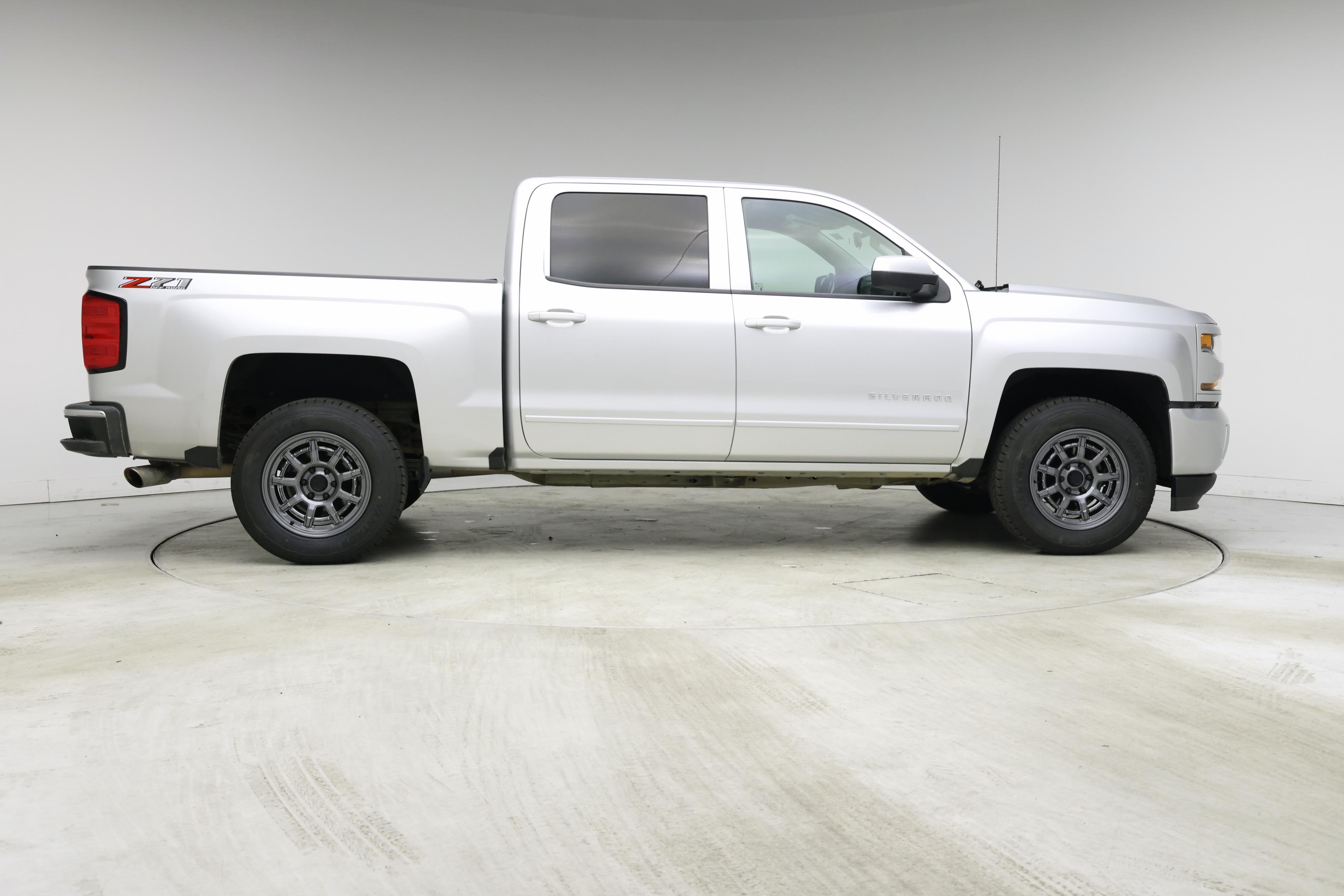 Thumbnail: 2018 Chevrolet Silverado 1500 - 7