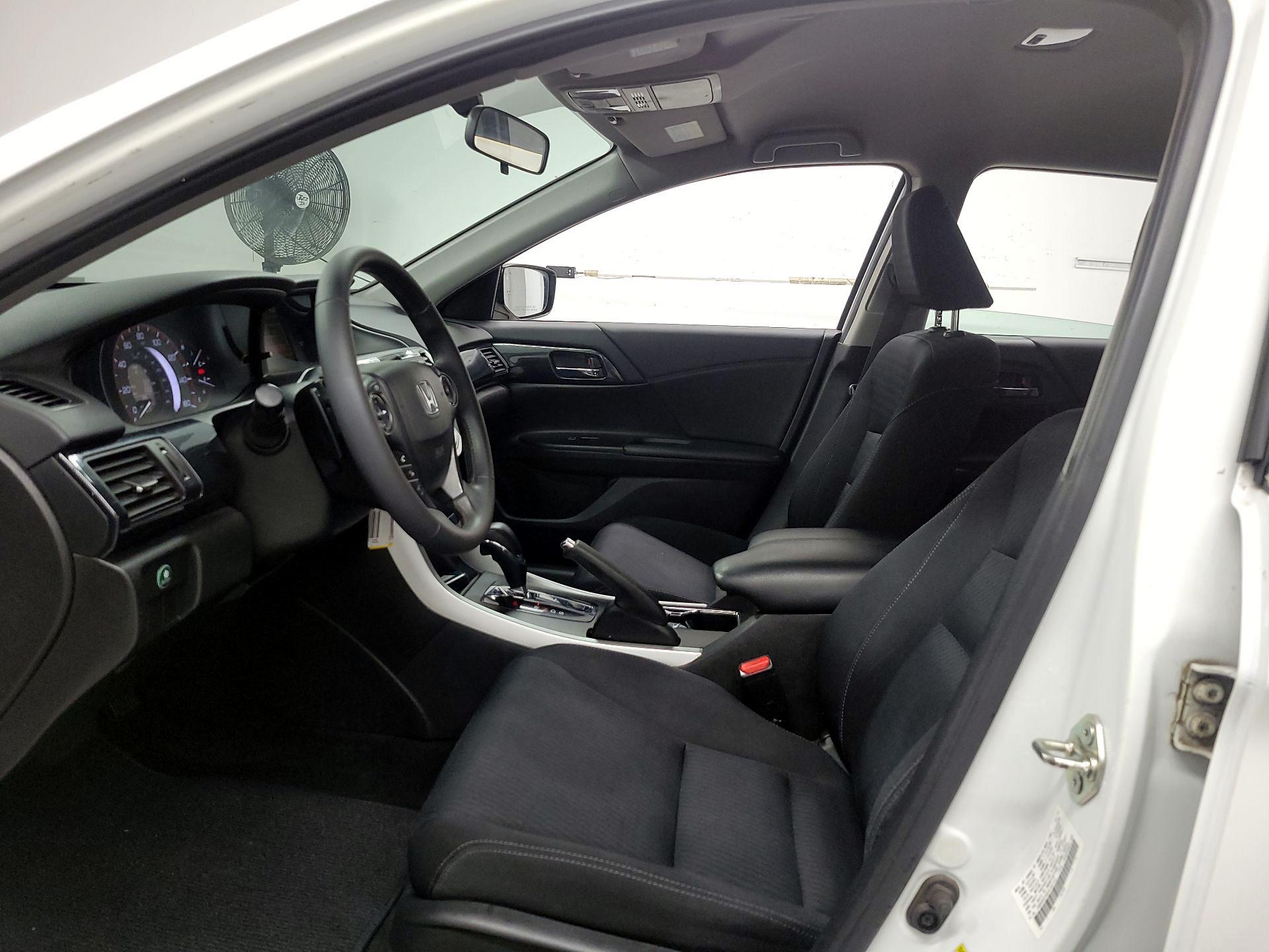 Thumbnail: 2015 Honda Accord - 11