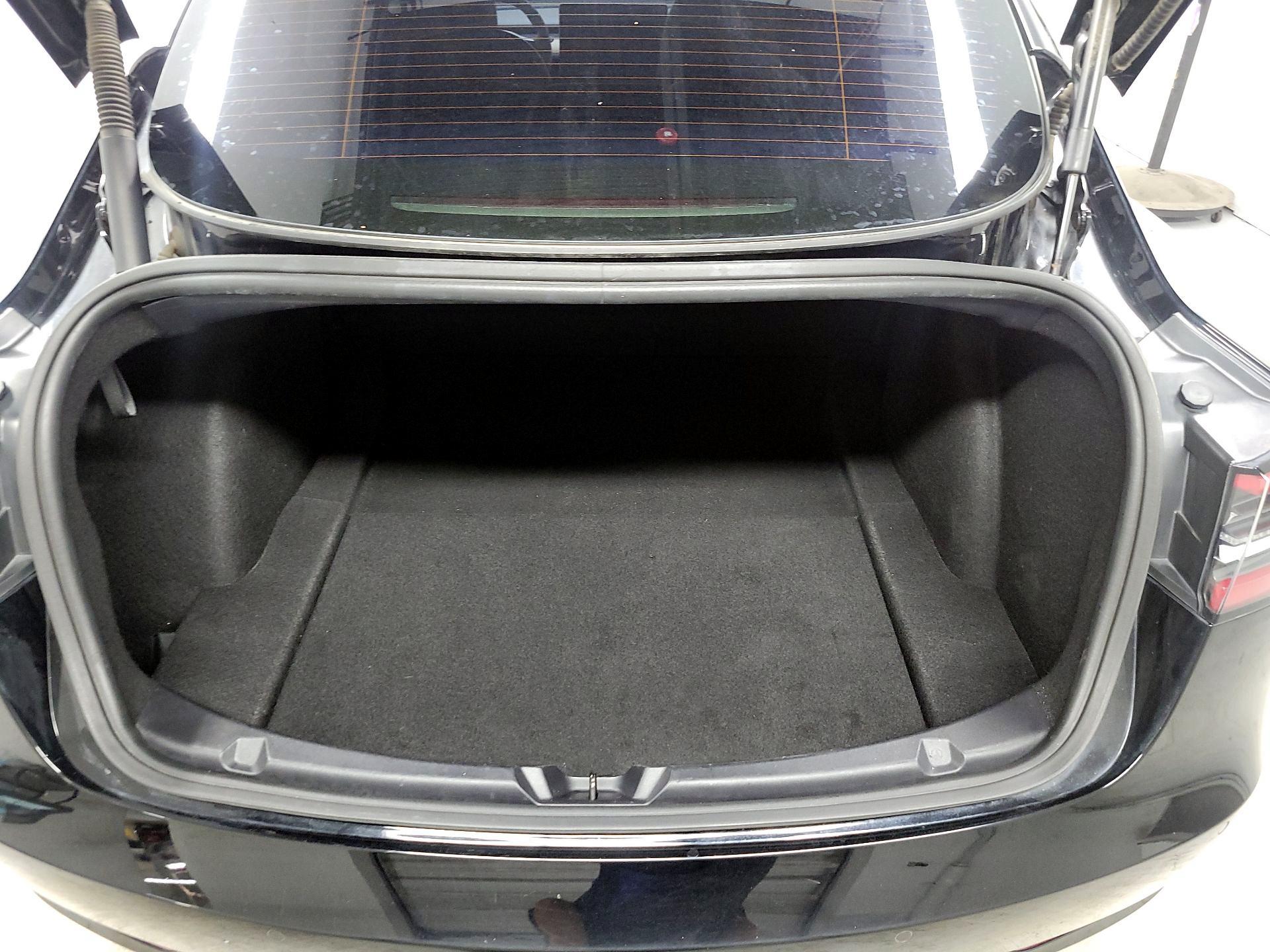 Thumbnail: 2022 Tesla Model 3 - 18