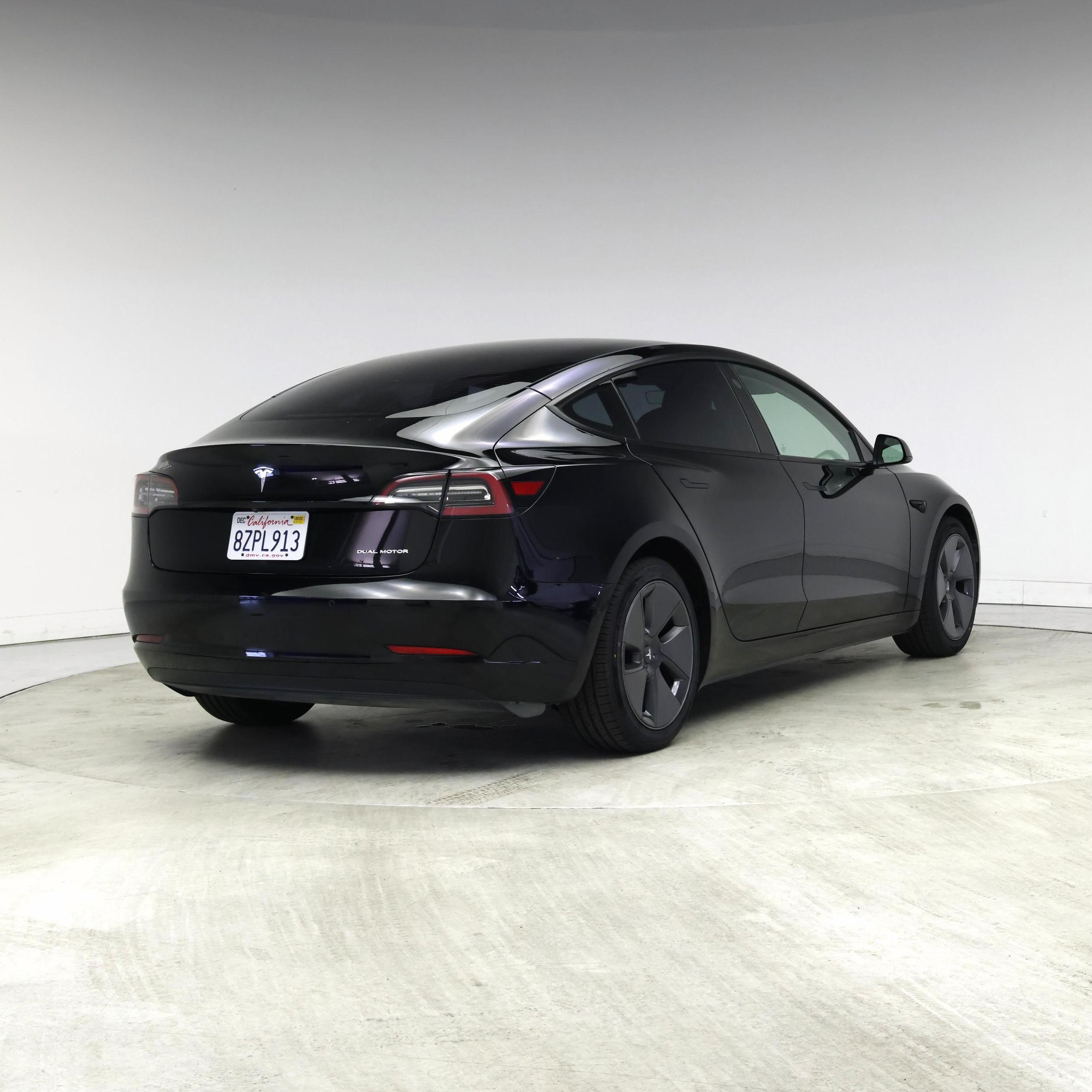 Thumbnail: 2022 Tesla Model 3 - 8