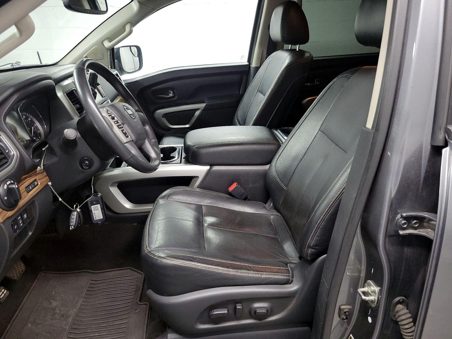 Thumbnail: 2018 Nissan Titan - 11