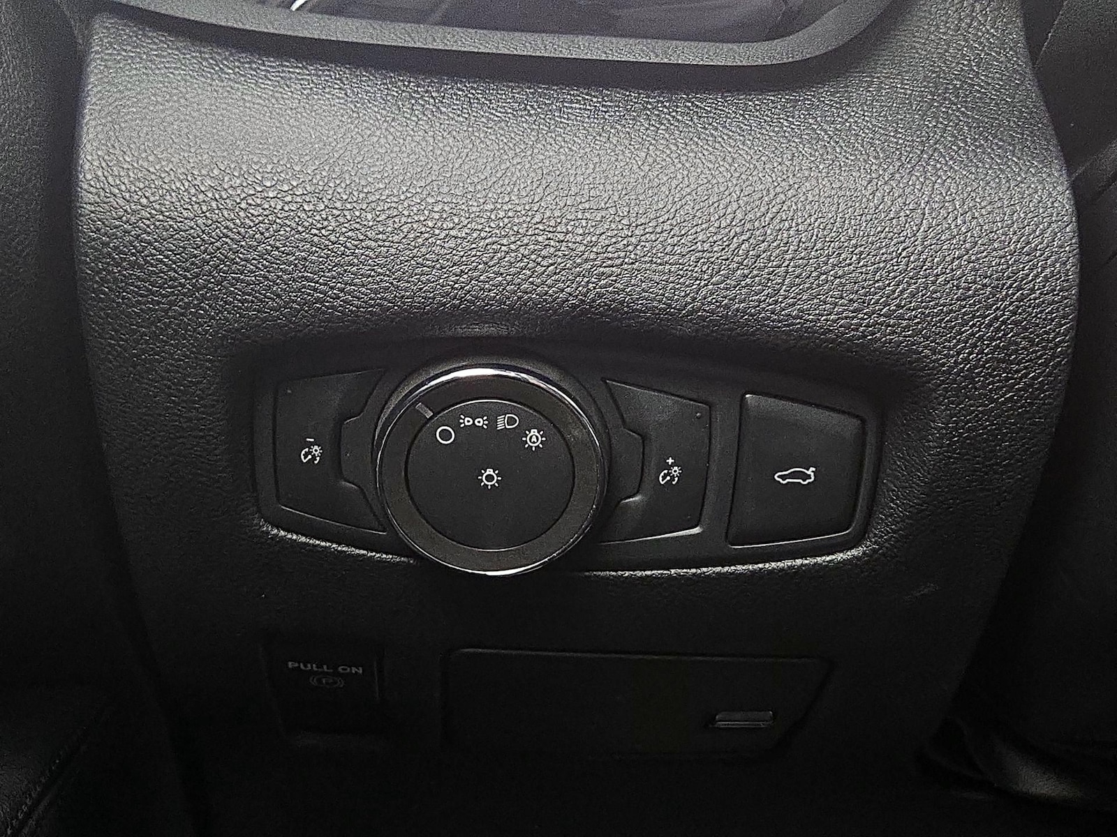 2020 Lincoln Continental Reserve - Photo 14