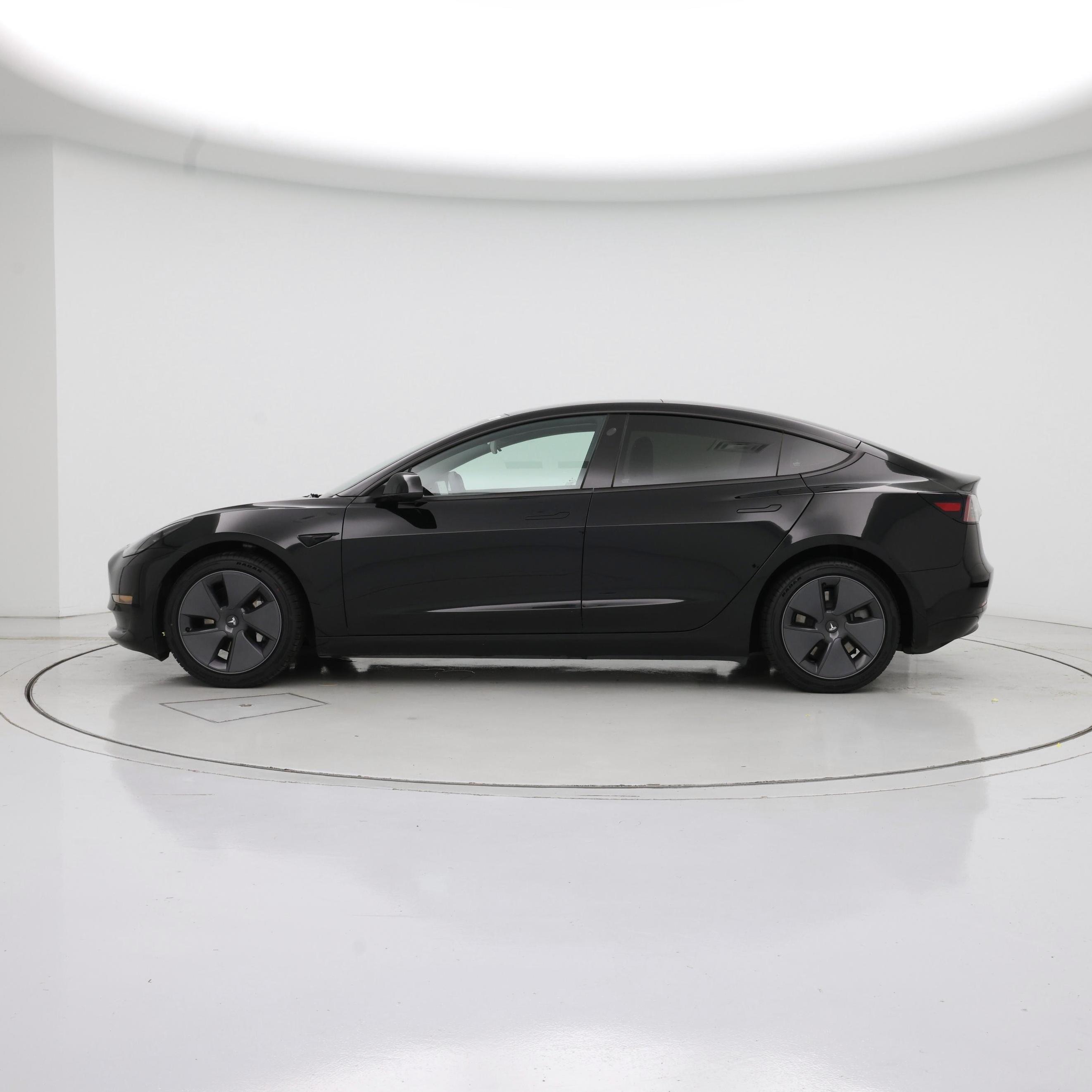 Thumbnail: 2022 Tesla Model 3 - 3
